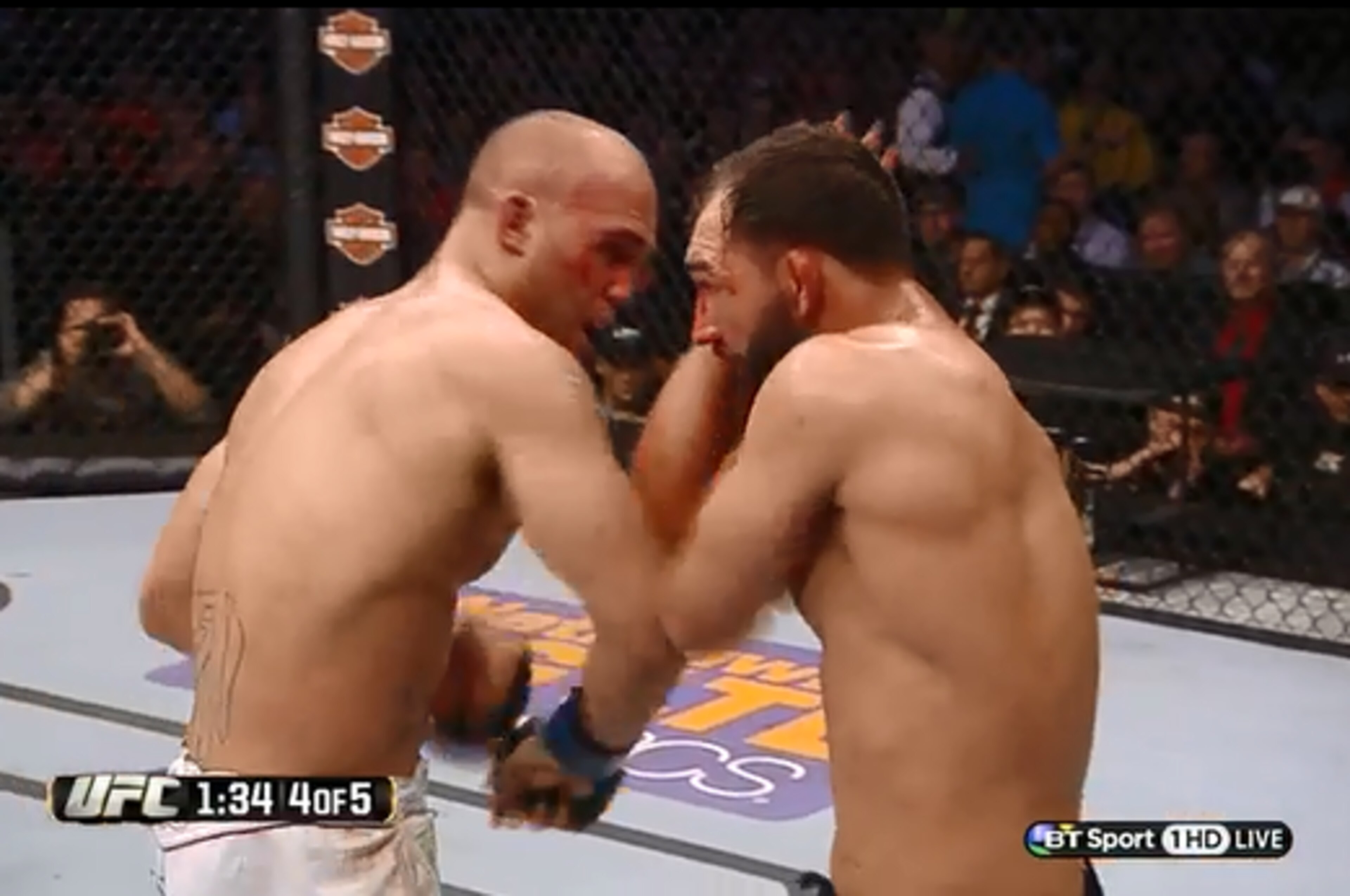 Each fighter had one hand on the other for most of the fight. Strange stuff!