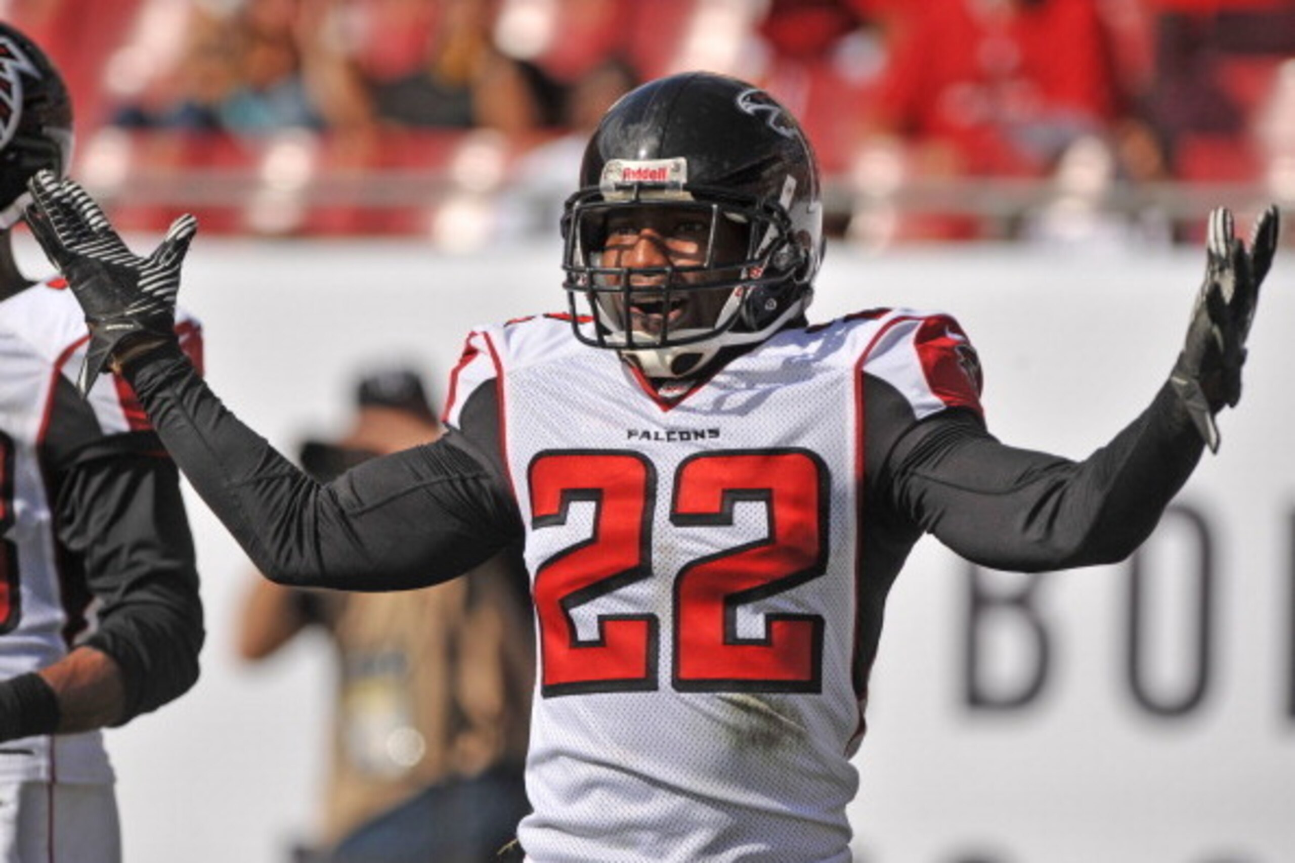 TAMPA, FL -  NOVEMBER 17:  Cornerback Asante Samuel #22 of the Atlanta Falcons looks for a call against the Tampa Bay Buccaneers November 17, 2013 at Raymond James Stadium in Tampa, Florida. Tampa won 41- 28. (Photo by Al Messerschmidt/Getty Images)