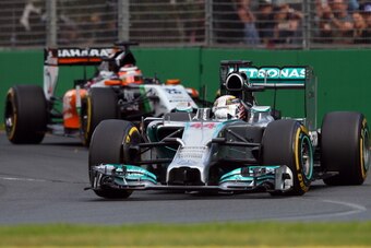 MELBOURNE, AUSTRALIA - MARCH 16:  Lewis Hamilton of Great Britain and Mercedes GP drives during the Australian Formula One Grand Prix at Albert Park on March 16, 2014 in Melbourne, Australia.  (Photo by Robert Cianflone/Getty Images)