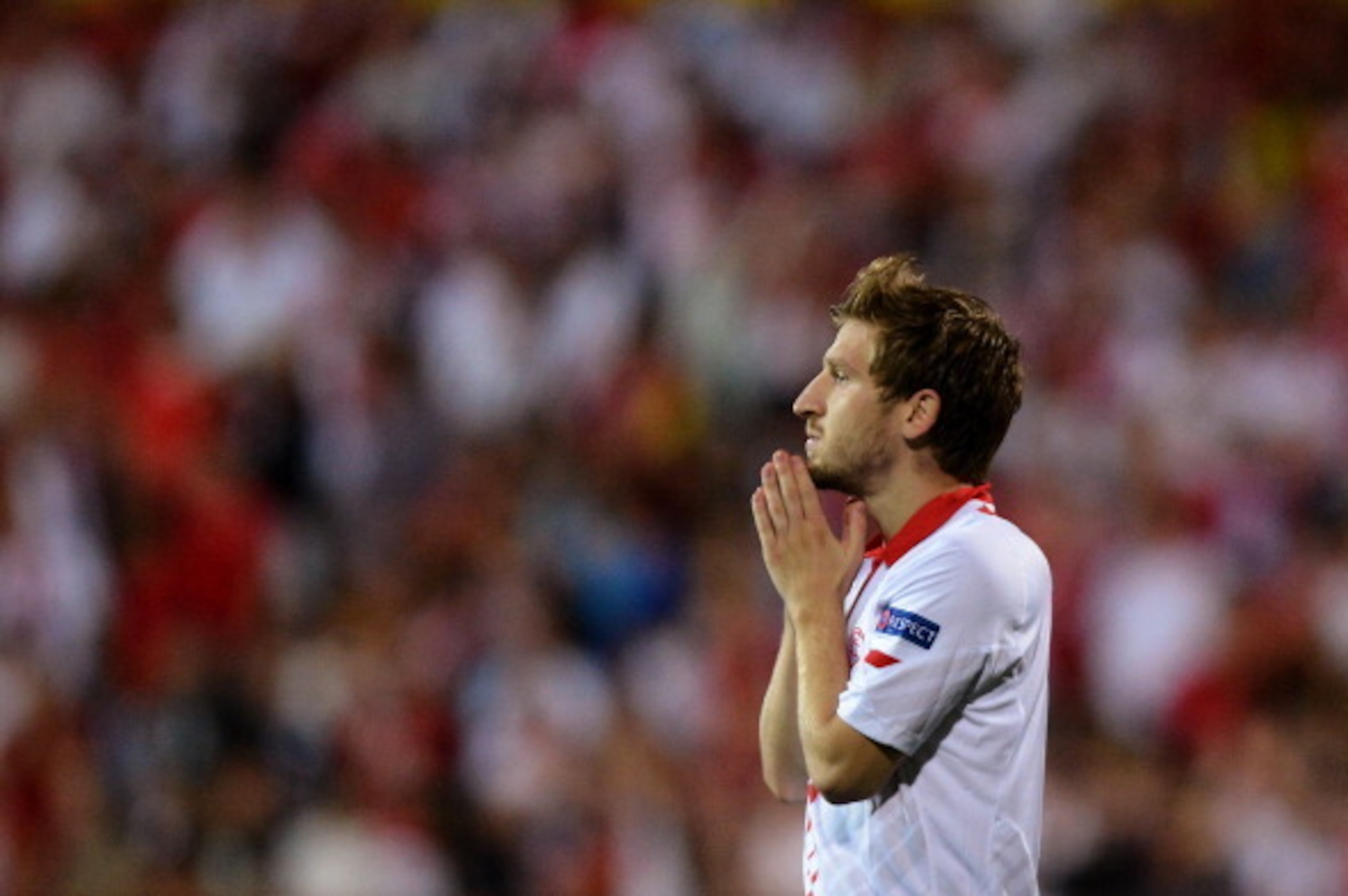 ESTORIL, PORTUGAL - SEPTEMBER 19:  Marko Marin of Sevilla FC in action during the UEFA Europa League group stage match between Estoril Praia and Sevilla FC held on September 19, 2013 at the Antonio Coimbra Da Mota Stadium, in Estoril, Portugal. (Photo by 