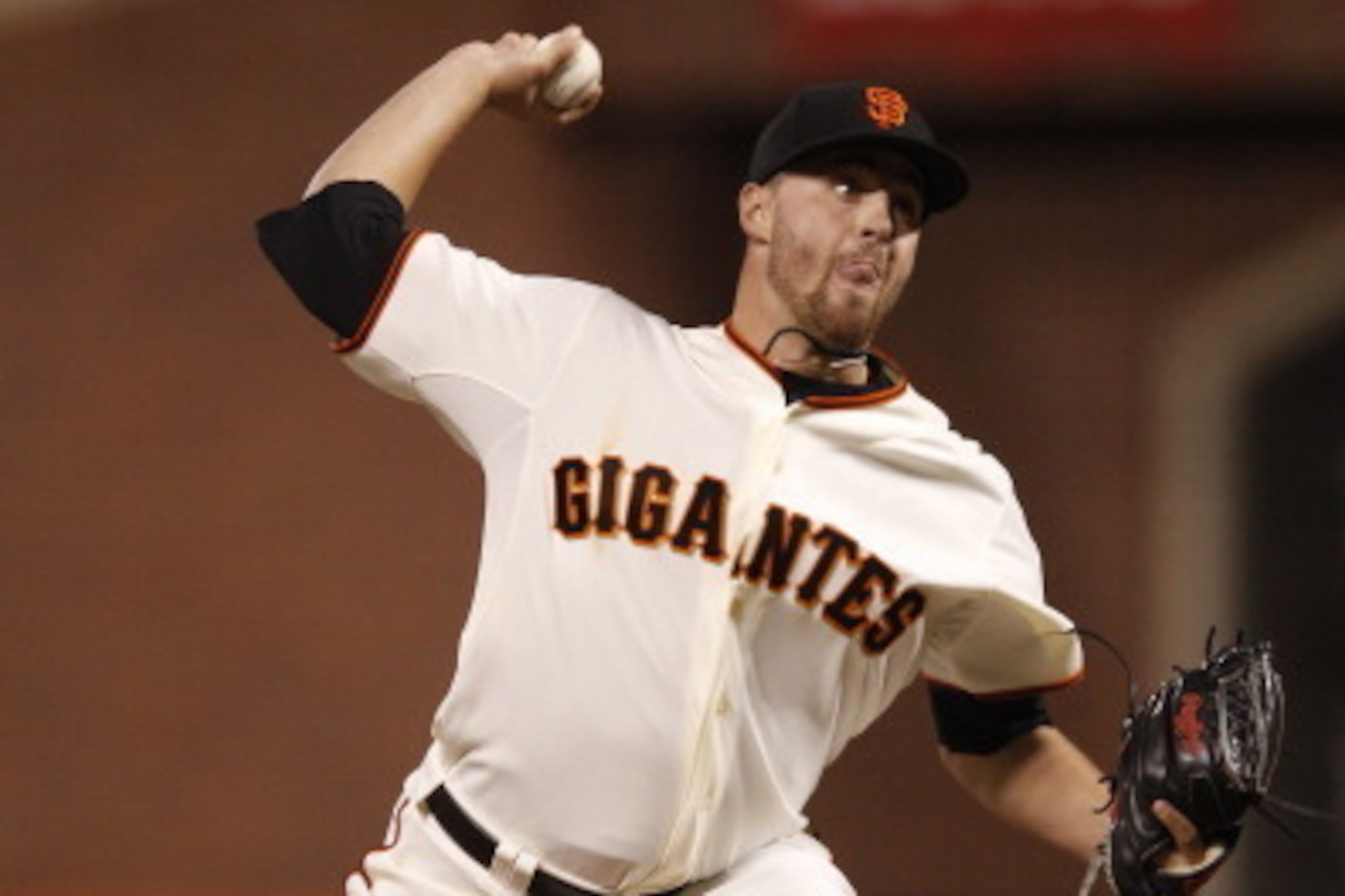 SAN FRANCISCO, CA - SEPTEMBER 7: Relief pitcher Heath Hembree #38 of the San Francisco Giants delivers a pitch against the Arizona Diamondbacks during the ninth inning at AT&T Park on September 7, 2013 in San Francisco, California. The Diamondbacks defe SAN FRANCISCO, CA - SEPTEMBER 7: Relief pitcher Heath Hembree #38 of the San Francisco Giants delivers a pitch against the Arizona Diamondbacks during the ninth inning at AT&T Park on September 7, 2013 in San Francisco, California. The Diamondbacks defe