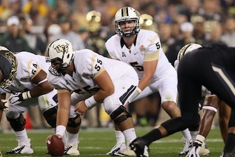 GLENDALE, AZ - JANUARY 01:  Quarterback Blake Bortles #5 of the UCF Knights prepares to snap the football during the Tostitos Fiesta Bowl against the Baylor Bears at University of Phoenix Stadium on January 1, 2014 in Glendale, Arizona. The Knights defeat