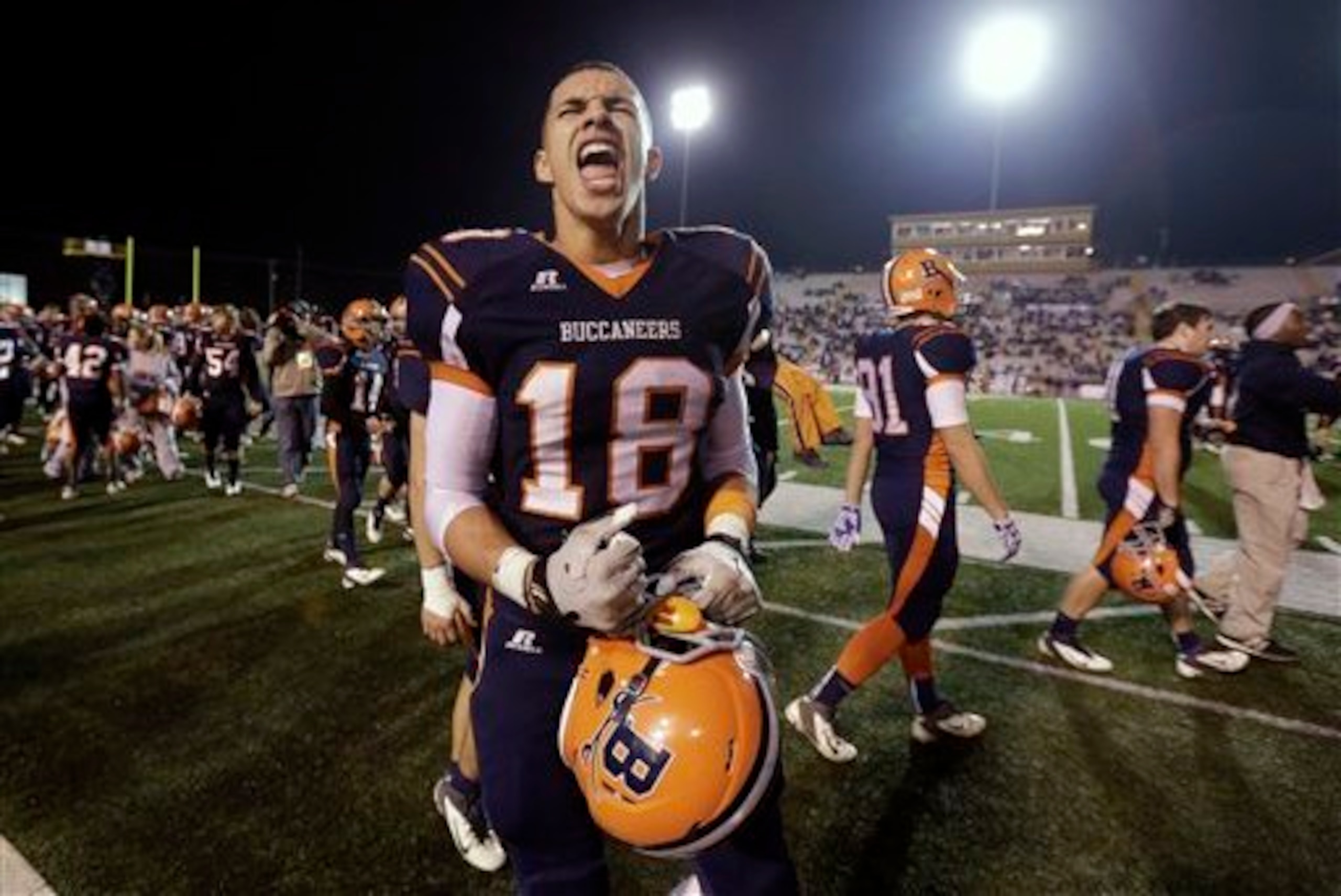 Tennessee RB Jalen Hurd in at Beech High School