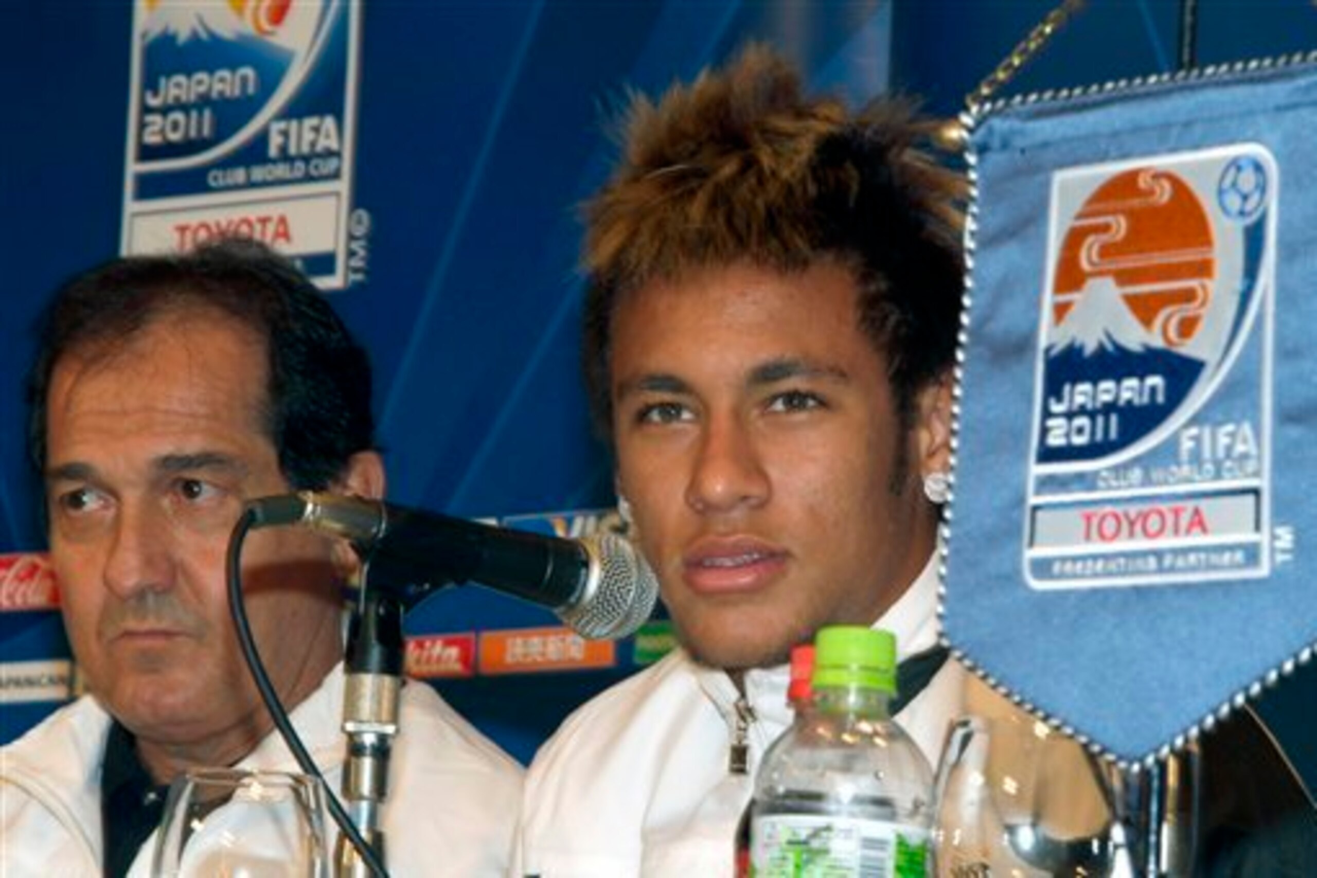 Muricy Ramalho, left, and Neymar won the Copa Libertadores together with Santos.