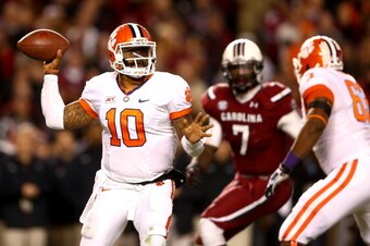 COLUMBIA, SC - NOVEMBER 30:  Tajh Boyd #10 of the Clemson Tigers during their game at Williams-Brice Stadium on November 30, 2013 in Columbia, South Carolina.  (Photo by Streeter Lecka/Getty Images)