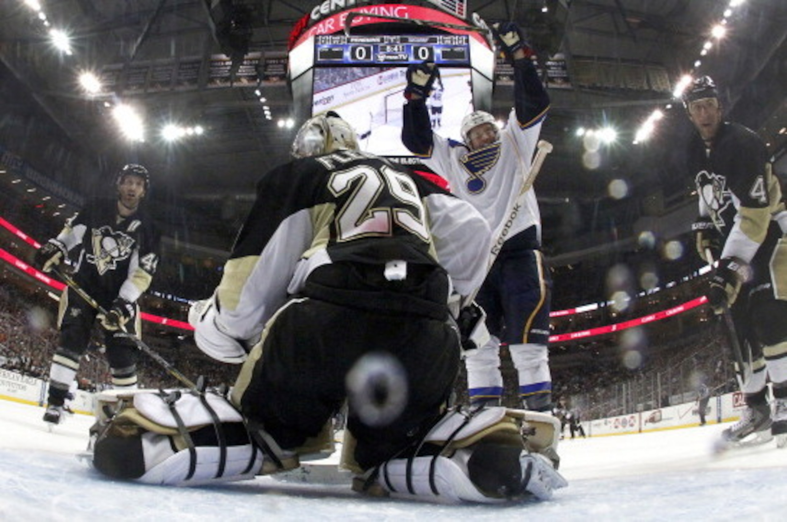 PITTSBURGH, PA - MARCH 23:  David Backes #42 of the St. Louis Blues celebrates after scoring on a tip-in against Marc-Andre Fleury #29 of the Pittsburgh Penguins during the game at Consol Energy Center on March 23, 2014 in Pittsburgh, Pennsylvania.  (Phot