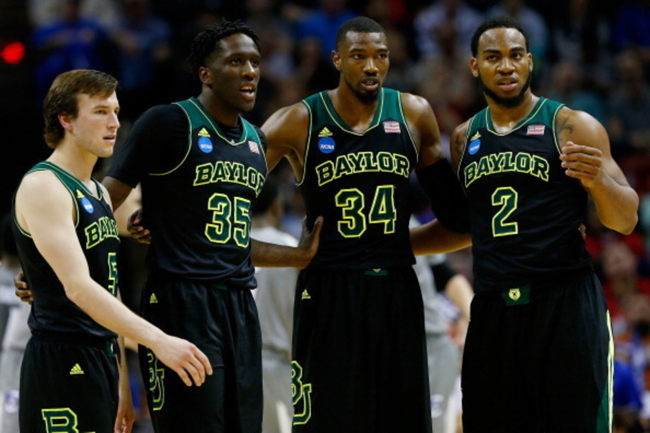 SAN ANTONIO, TX - MARCH 23:  The Baylor Bears huddle during the third round of the 2014 NCAA Men's Basketball Tournament  against the Creighton Bluejays at the AT&T Center on March 23, 2014 in San Antonio, Texas.  (Photo by Tom Pennington/Getty Images)