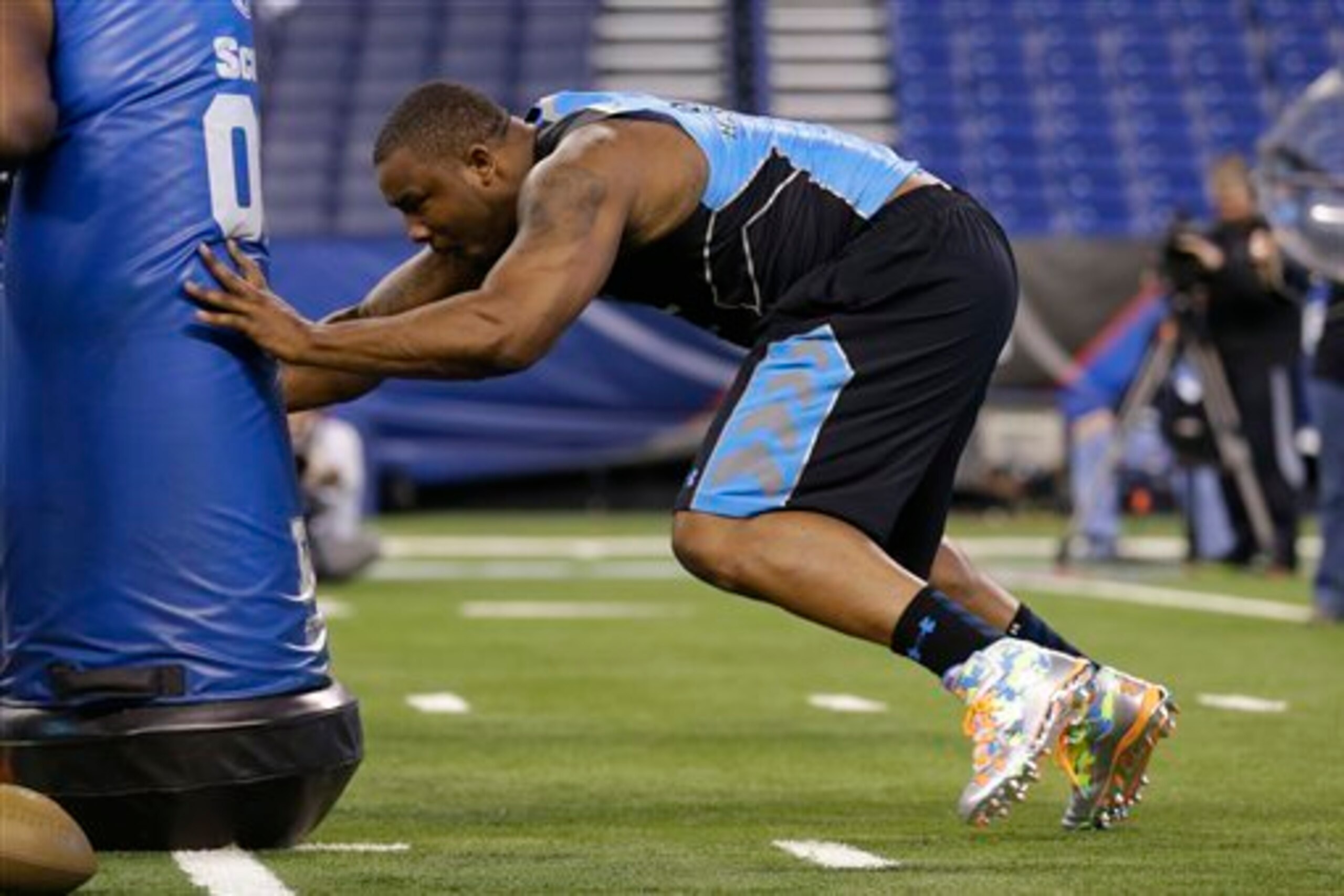 Could Ra'Shede Hageman be a long-term replacement at DE in the 49ers' 3-4 defense?