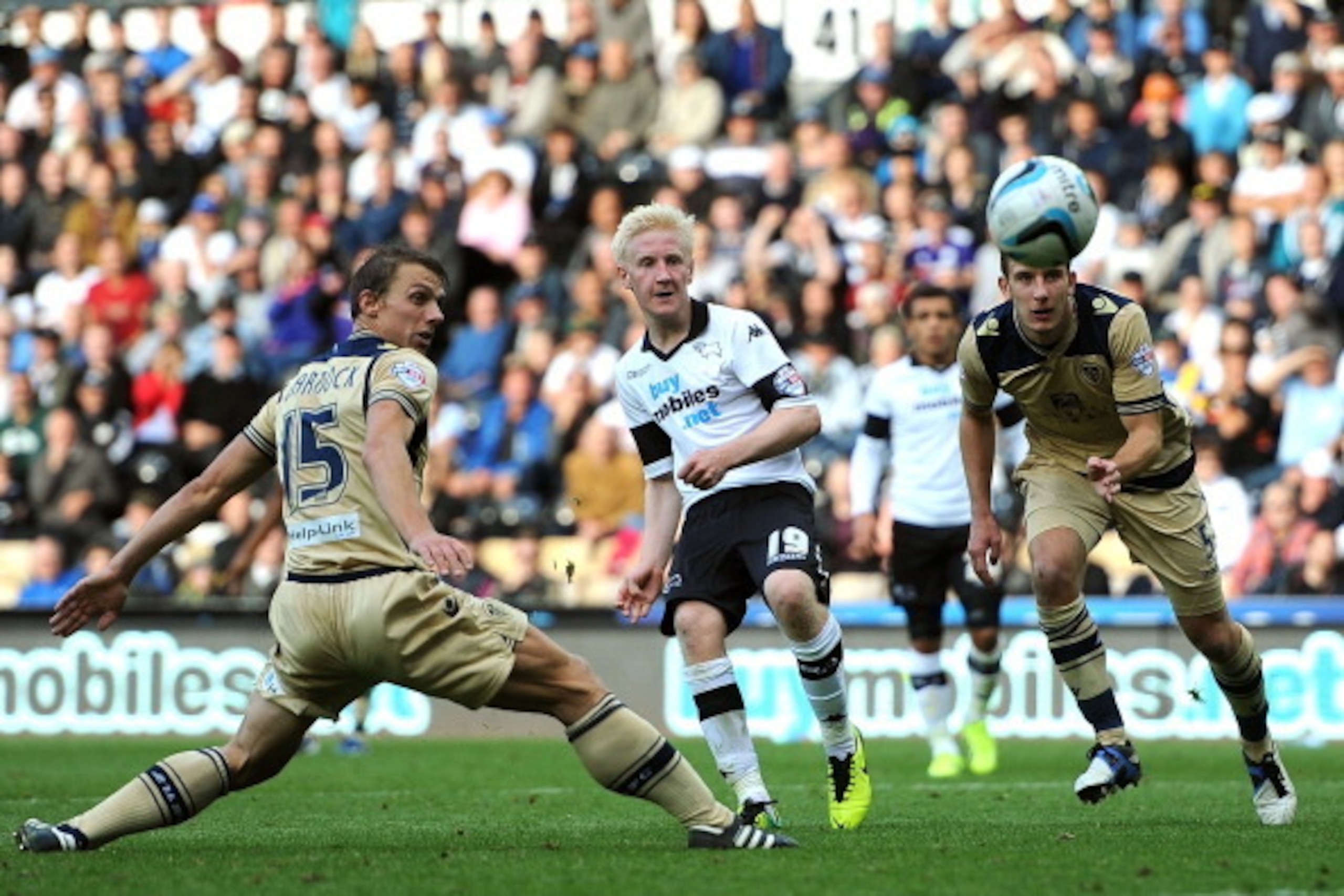 DERBY, ENGLAND - OCTOBER 05: Will Hughes of Derby County scores their third goal during the Sky Bet Championship match between Derby County and Leeds United at Pride Park Stadium on October 05, 2013 in Derby, England. (Photo by Tom Dulat/Getty Images)