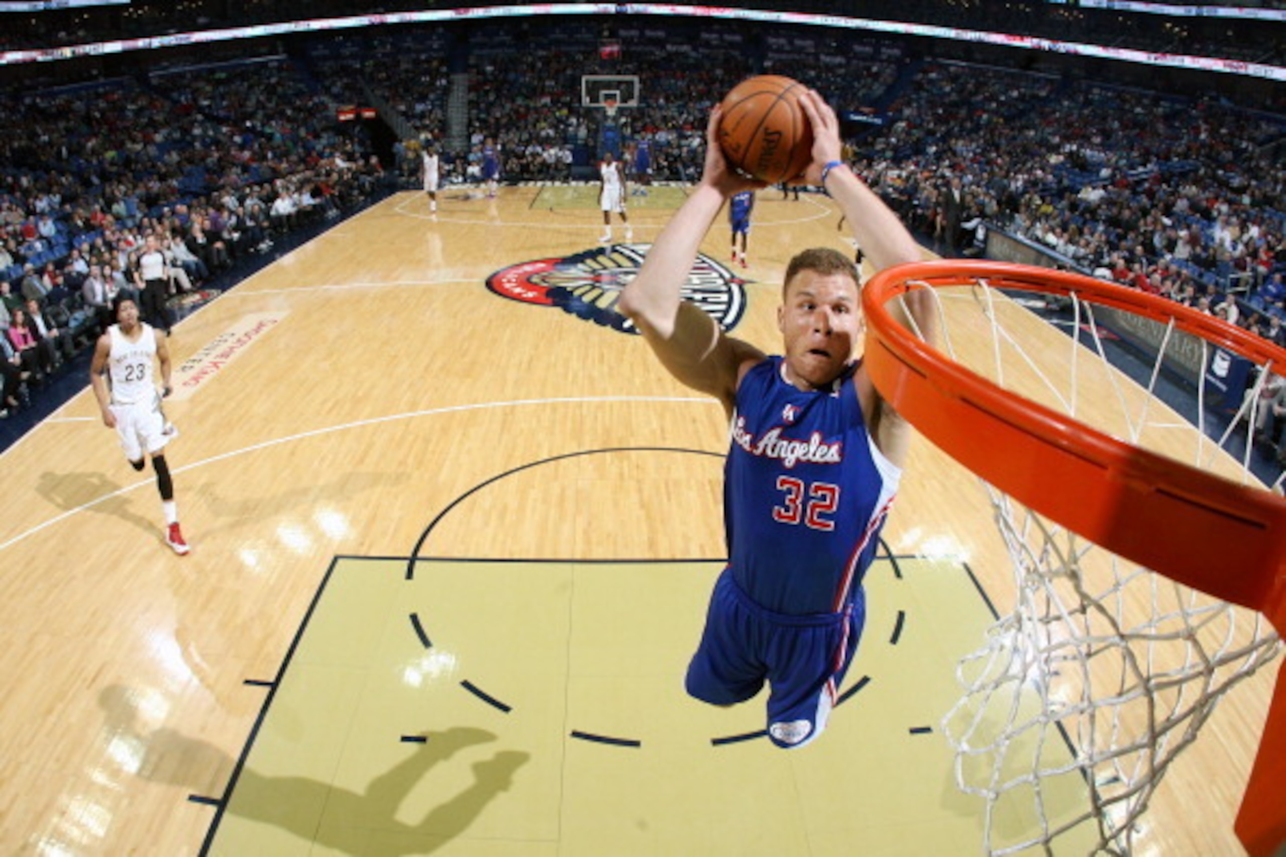 NEW ORLEANS, LA - MARCH 26: Blake Griffin #32 of the Los Angeles Clippers goes up for the dunk against the New Orleans Pelicans during an NBA game on March 26, 2014 at the Smoothie King Center in New Orleans, Louisiana. NOTE TO USER: User expressly acknow