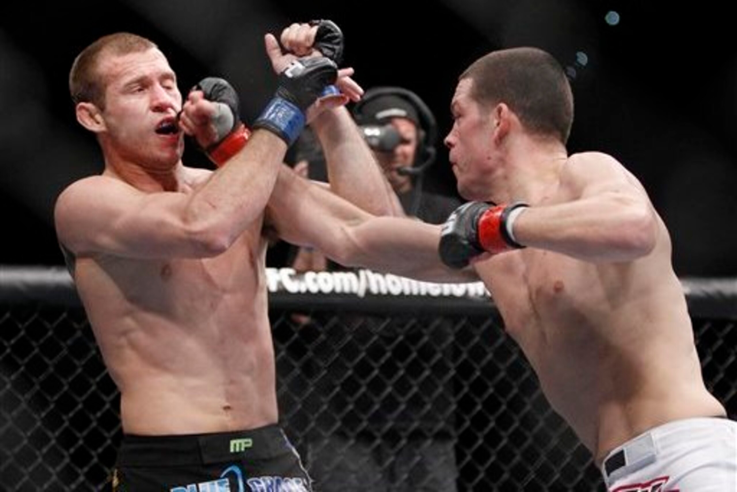 Diaz found his range early against Cerrone
