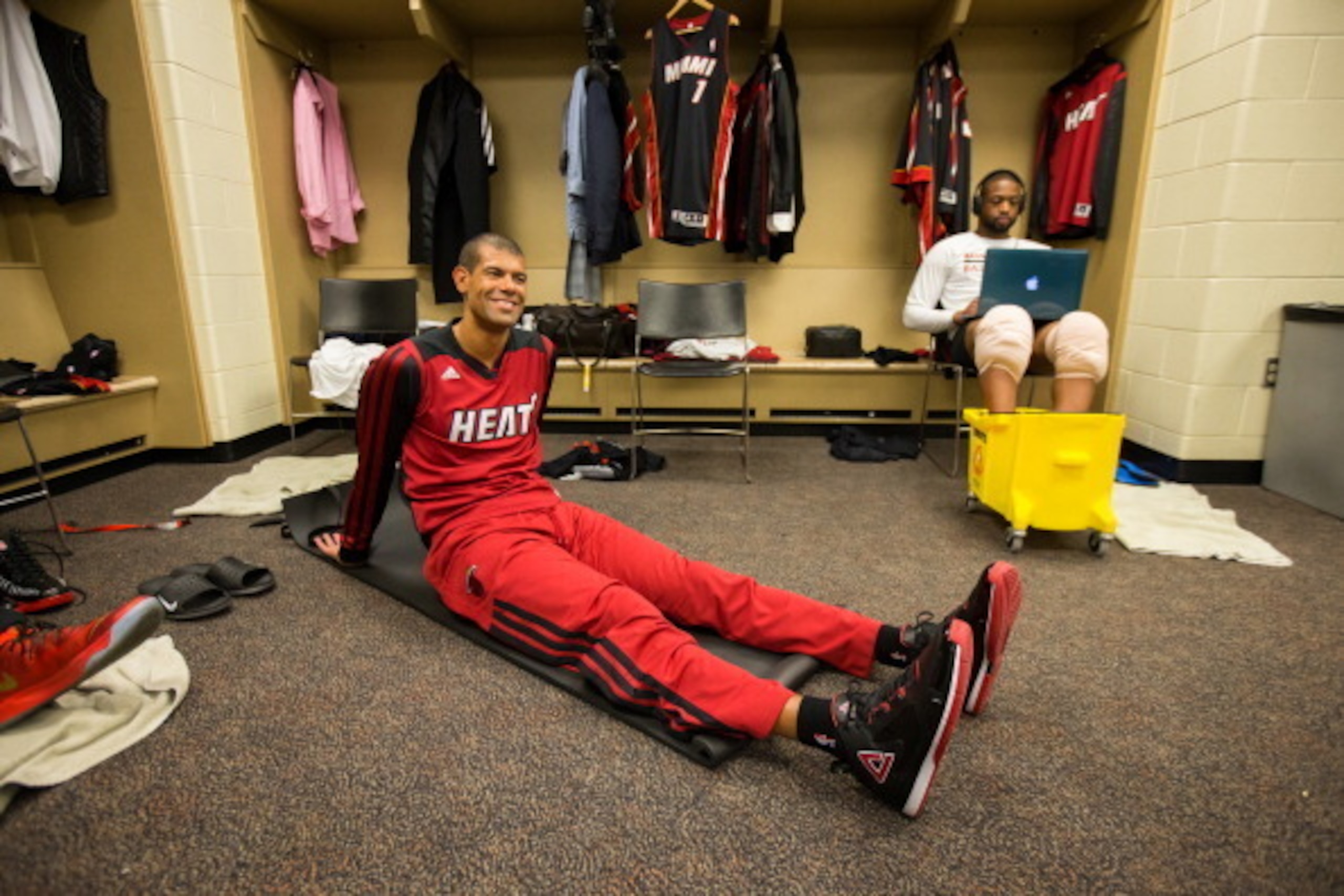 INDIANAPOLIS, IN - MARCH 26:  Shane Battier #31 of the Miami Heat gets ready before the game against the Indiana Pacers on March 26, 2014 at Bankers Life Fieldhouse in Indianapolis, IN.  NOTE TO USER: User expressly acknowledges and agrees that, by downlo