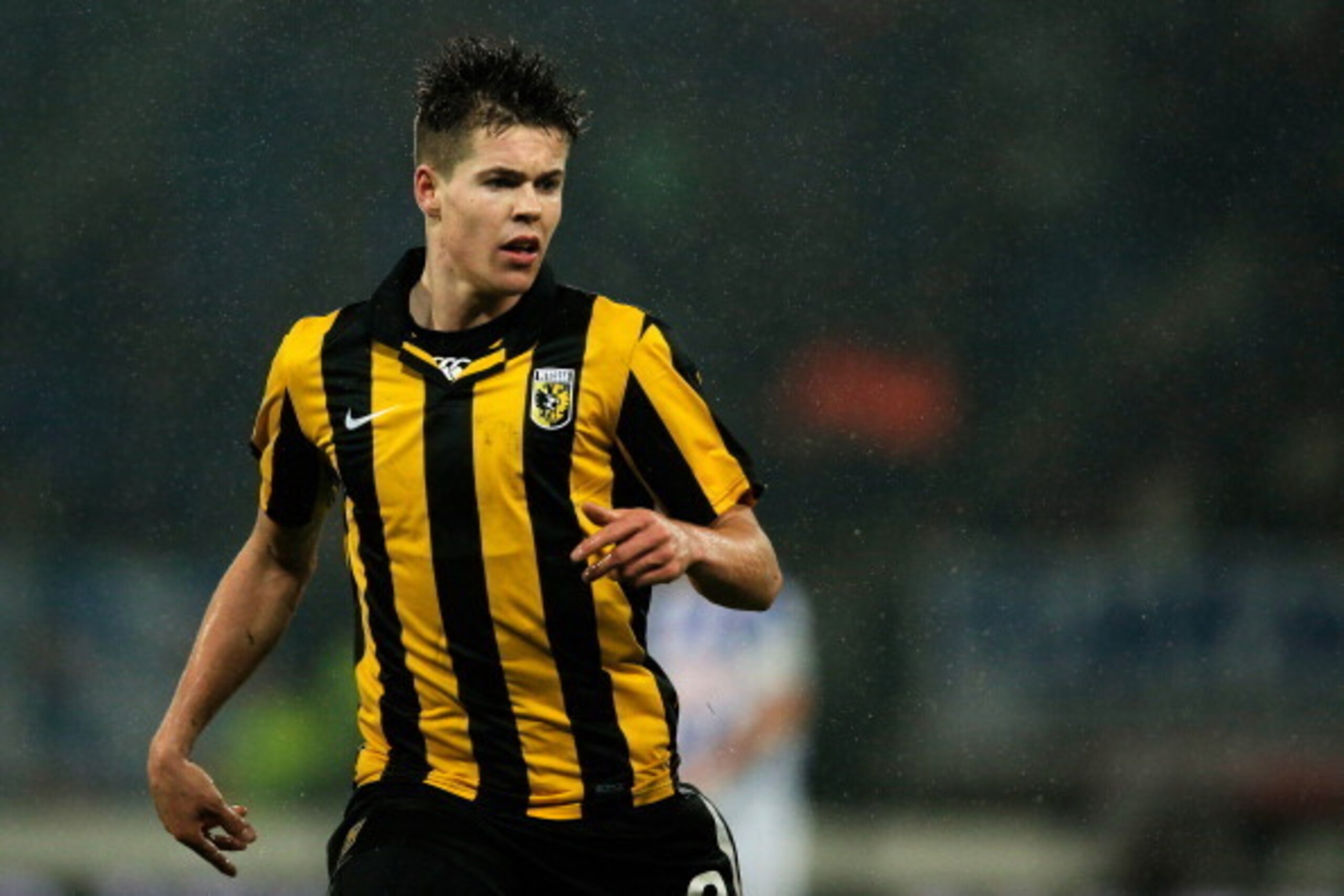 HEERENVEEN, NETHERLANDS - DECEMBER 22:  Marco van Ginkel of Vitesse in action during the Eredivisie match between SC Heerenveen and Vitesse Arnhem at Abe Lenstra Stadion on December 22, 2012 in Heerenveen, Netherlands.  (Photo by Dean Mouhtaropoulos/Getty
