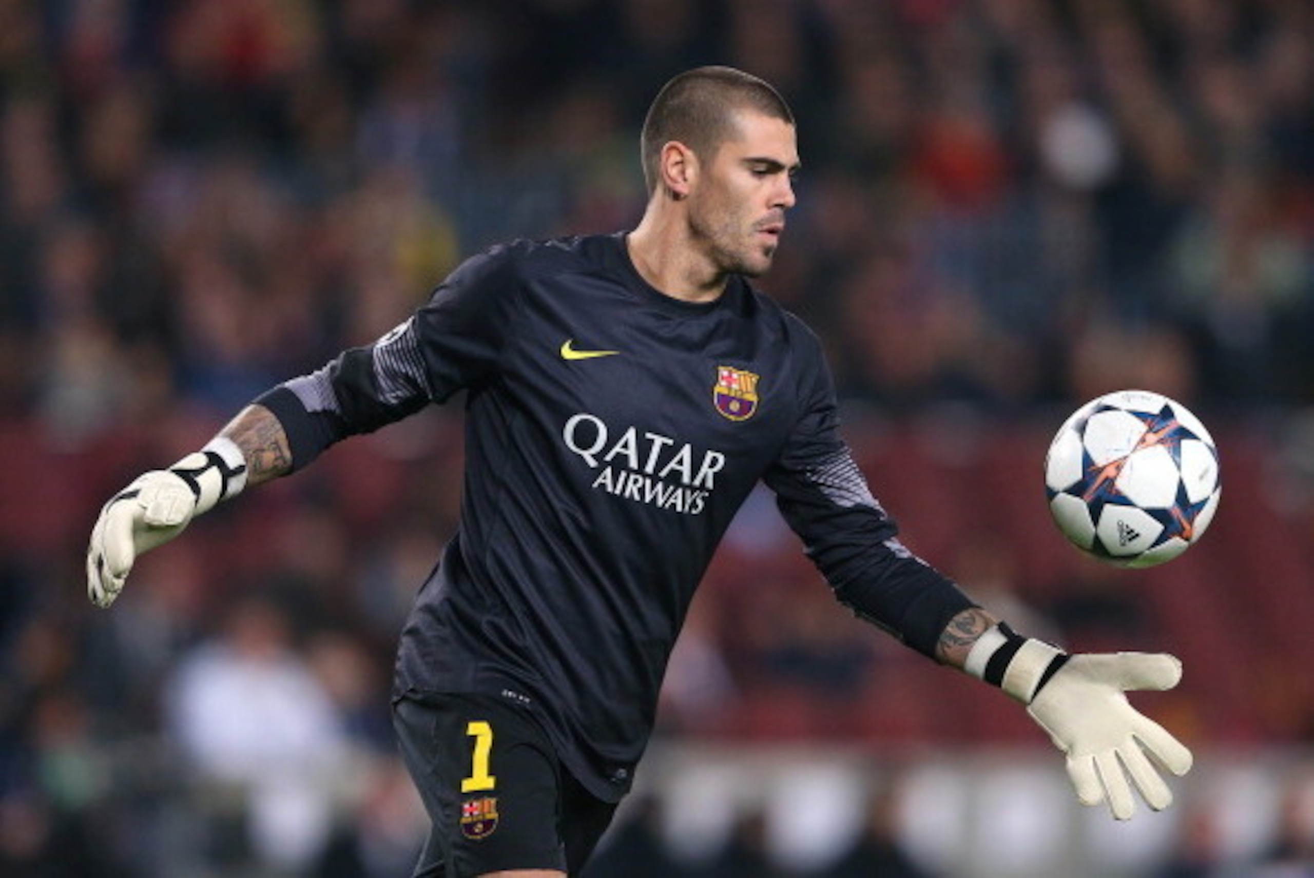 BARCELONA, SPAIN - MARCH 12:  Victor Valdes of FC Barcelona during the UEFA Champions League Round of 16 match between FC Barcelona and Manchester City at Camp Nou on March 12, 2014 in Barcelona, Spain.  (Photo by Alex Livesey/Getty Images)