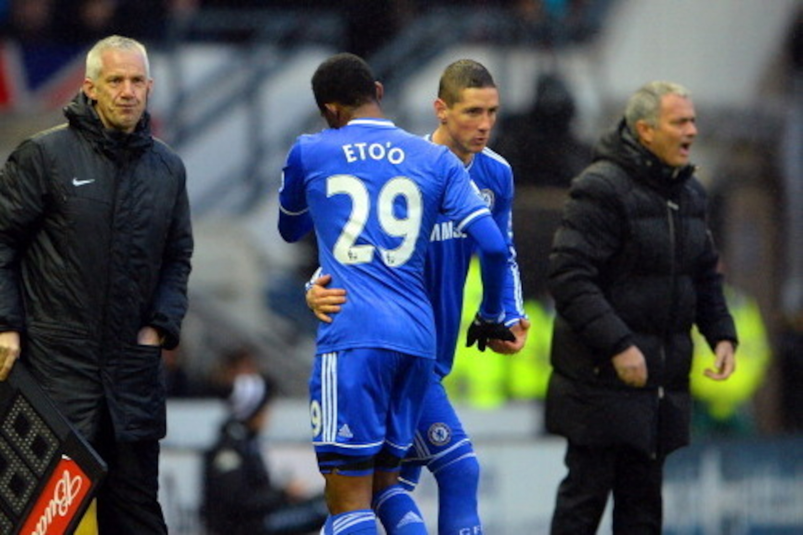 DERBY, ENGLAND - JANUARY 05:  Fernando Torres of Chelsea replaces Samuel Eto'o of Chelsea during the Budweiser FA Cup Third Round match between Derby County and Chelsea at iPro Stadium on January 5, 2014 in Derby, England.  (Photo by Michael Regan/Getty I