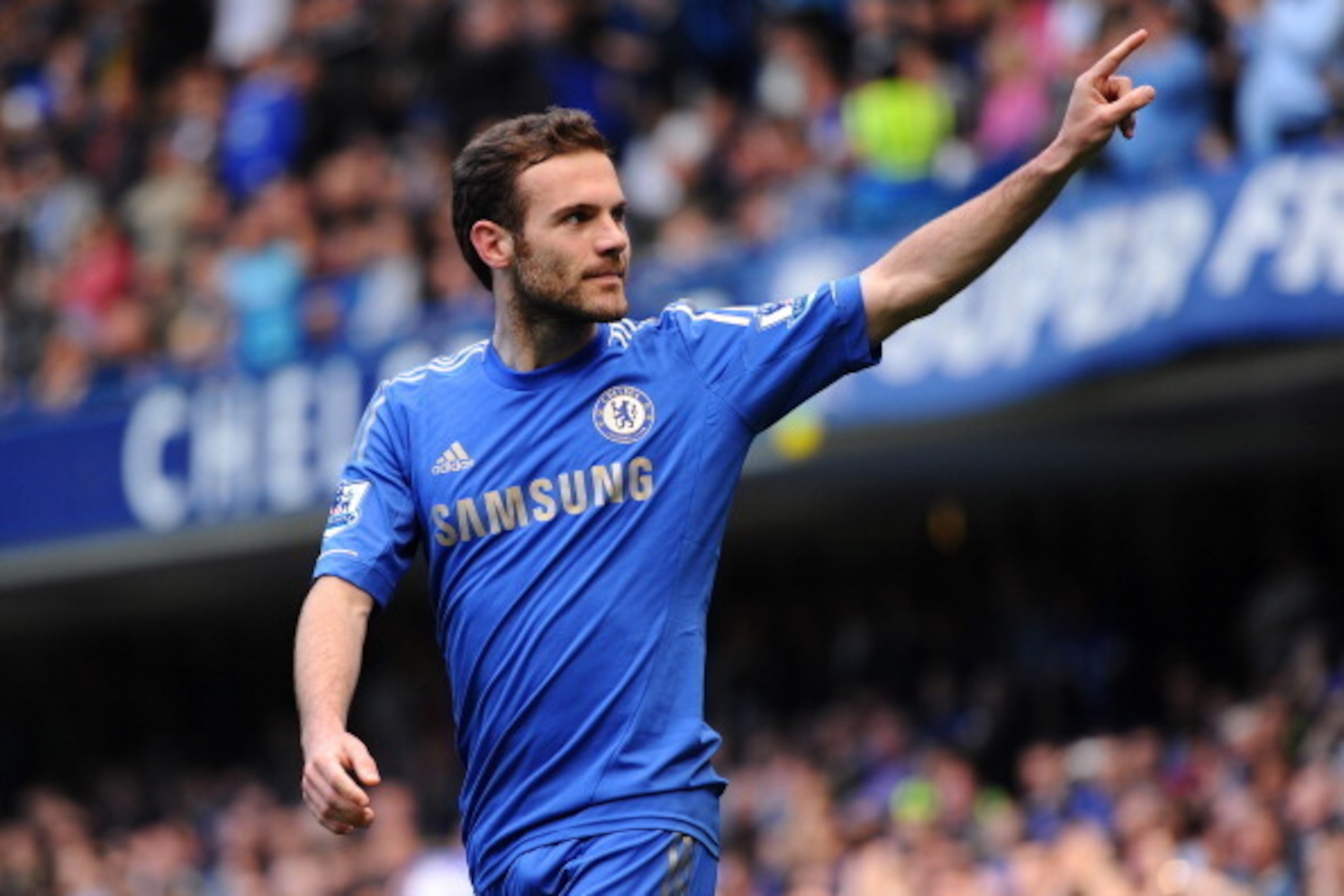 LONDON, ENGLAND - MAY 19:  Juan Mata of Chelsea celebrates scoring the opening goal during the Barclays Premier League match between Chelsea and Everton at Stamford Bridge on May 19, 2013 in London, England.  (Photo by Mike Hewitt/Getty Images)