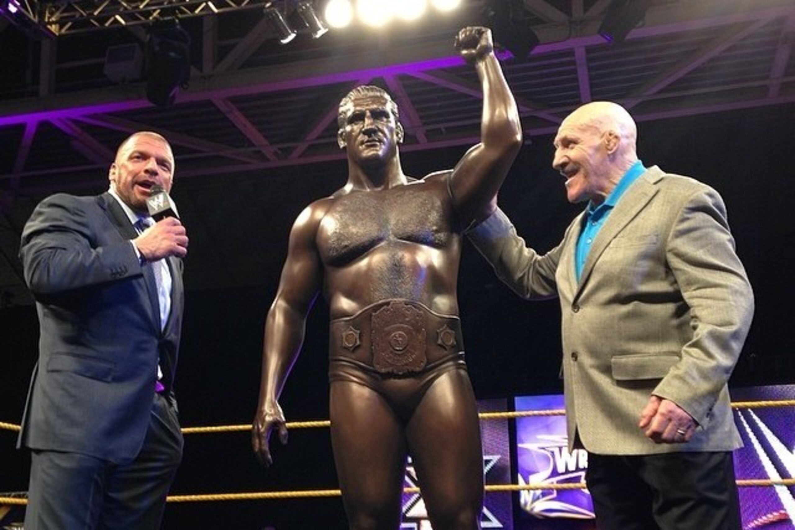 Triple H presents the Bruno Sammartino statue.