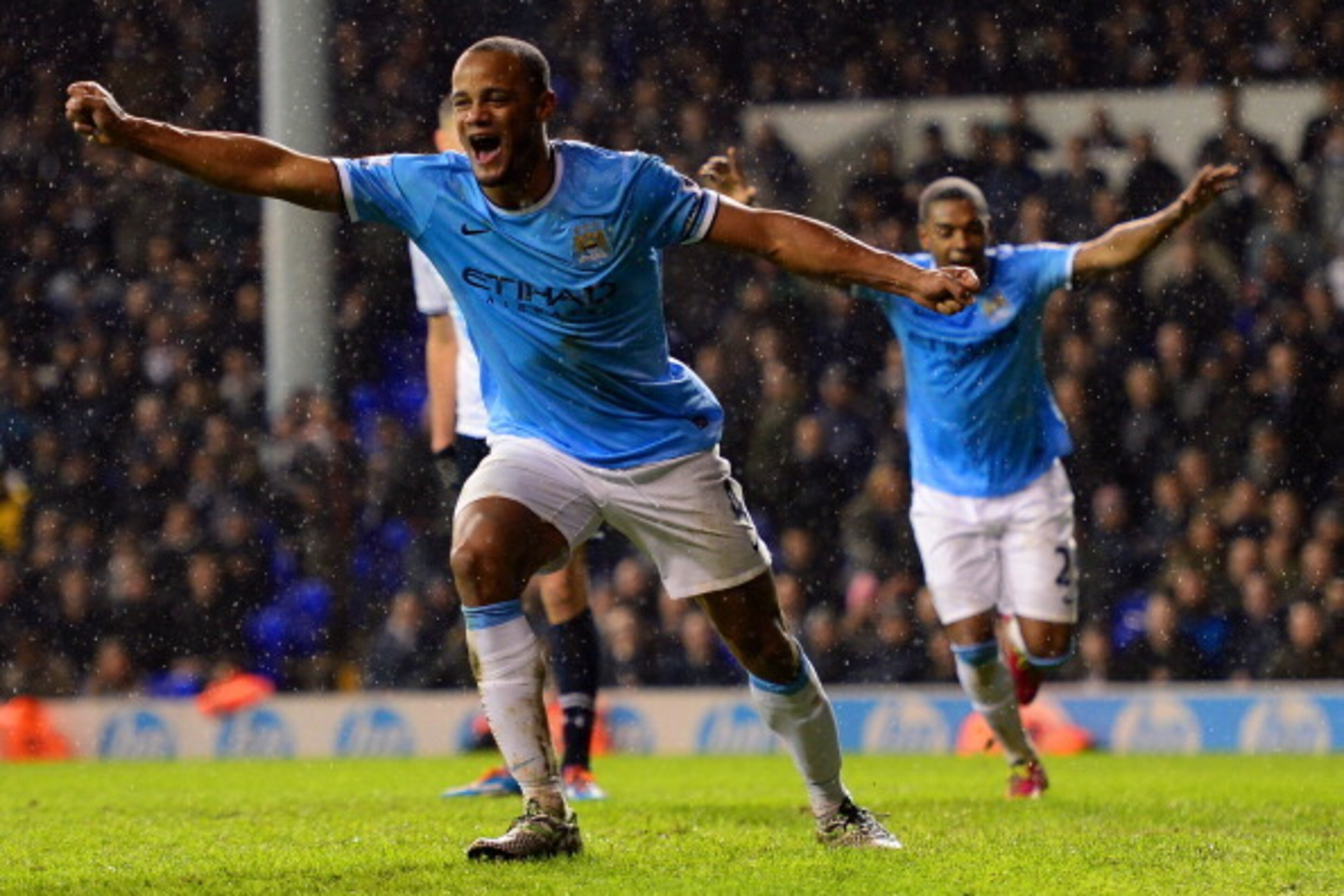 LONDON, ENGLAND - JANUARY 29:  Vincent Kompany of Manchester City celebrates scoring their fifth goal during the Barclays Premier League match between Tottenham Hotspur and Manchester City at White Hart Lane on January 29, 2014 in London, England.  (Photo