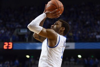 LEXINGTON, KY - JANUARY 08:  James Young #1 of the Kentucky Wildcats shoots the ball during the game against the Mississippi State Bulldogs at Rupp Arena on January 8, 2014 in Lexington, Kentucky.  (Photo by Andy Lyons/Getty Images)