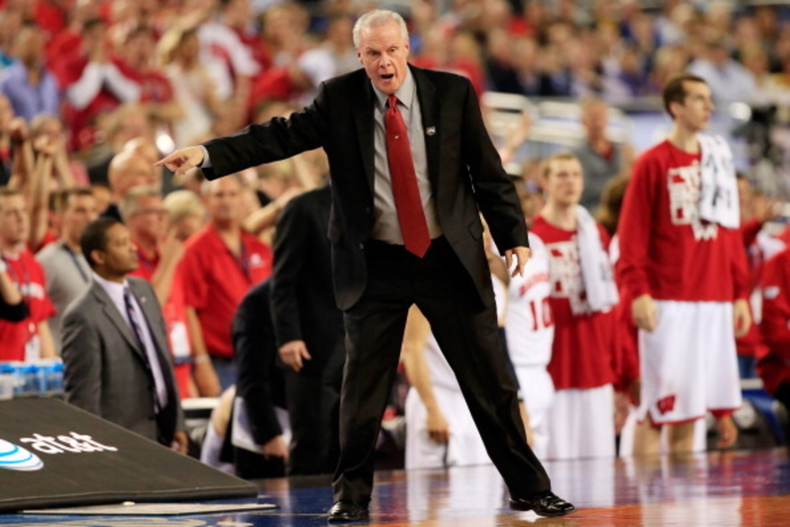ARLINGTON, TX - APRIL 05:  Head coach Bo Ryan of the Wisconsin Badgers motions to his players during the NCAA Men's Final Four Semifinal against the Kentucky Wildcats at AT&T Stadium on April 5, 2014 in Arlington, Texas.  (Photo by Jamie Squire/Getty Imag