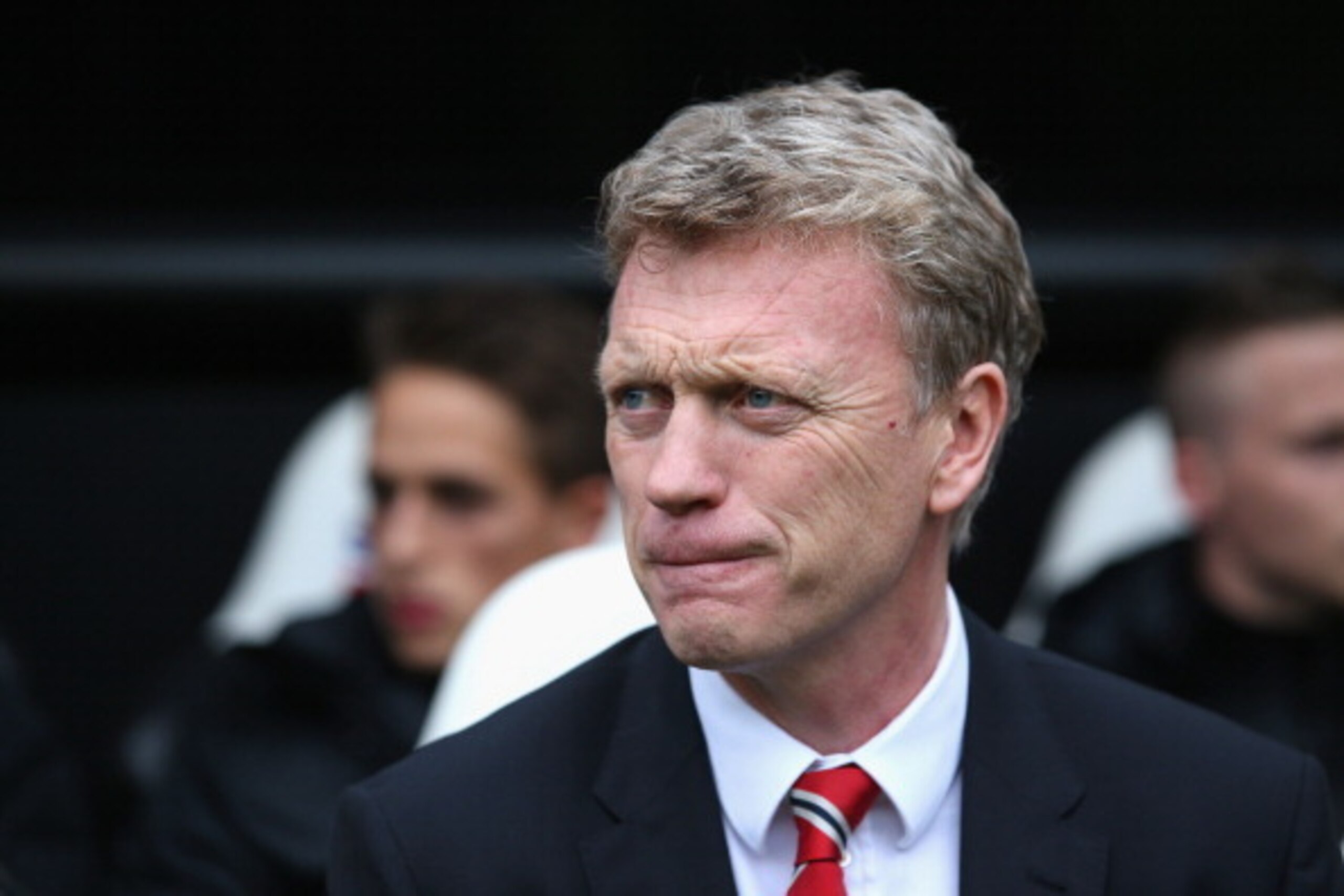 NEWCASTLE UPON TYNE, ENGLAND - APRIL 05:  David Moyes manager of Manchester United looks on during the Barclays Premier League match between Newcastle United and Manchester United  at St James' Park on April 5, 2014 in Newcastle upon Tyne, England.  (Phot