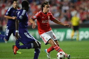 LISBON, PORTUGAL - SEPTEMBER 17:  Lazar Markovic of SL Benfica in action during the UEFA Champions League group stage match between SL Benfica and RSC Anderlecht held on September 17, 2013 at the Estadio do Sport Lisboa e Benfica, in Lisbon, Portugal. (Ph