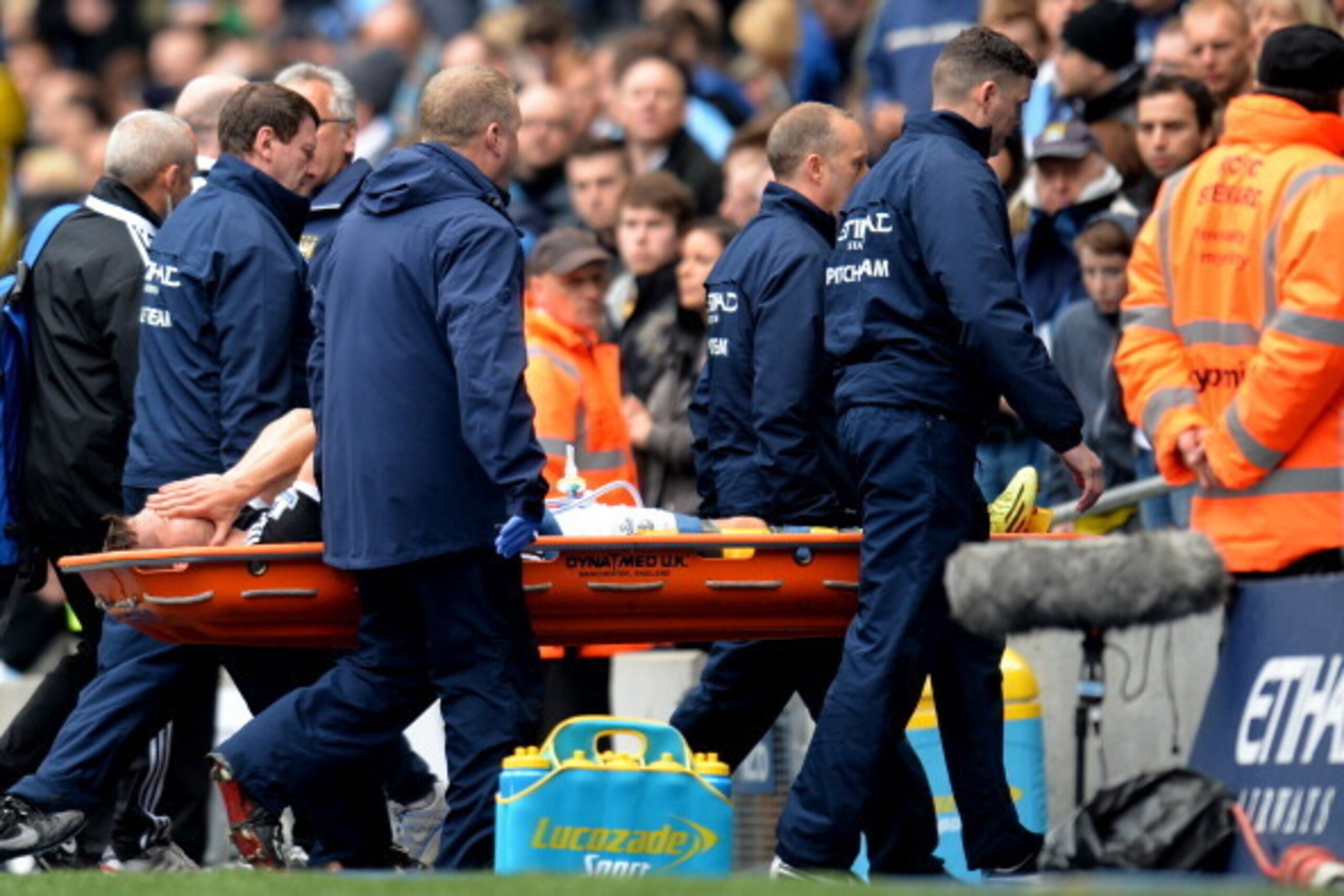 MANCHESTER, ENGLAND - APRIL 05:  The injured Jay Rodriguez of Southampton is stretchered off the pitch after landing awkwardly during the Barclays Premier League match between Manchester City and Southampton at Etihad Stadium on April 5, 2014 in Mancheste