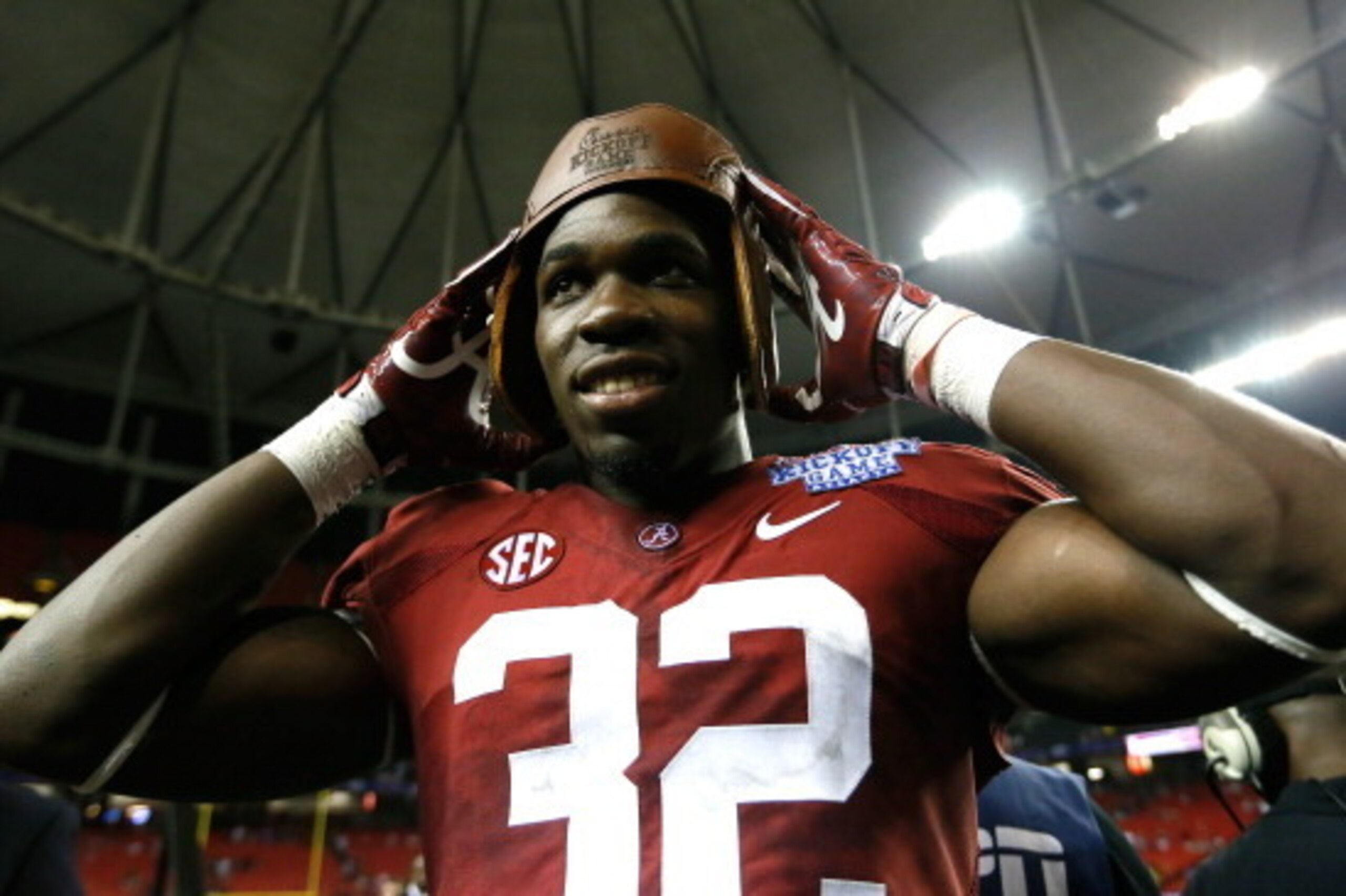 ATLANTA, GA - AUGUST 31:  C.J. Mosley #32 of the Alabama Crimson Tide wears the leather helmet after their 35-10 win over the Virginia Tech Hokies at Georgia Dome on August 31, 2013 in Atlanta, Georgia.  (Photo by Kevin C. Cox/Getty Images)