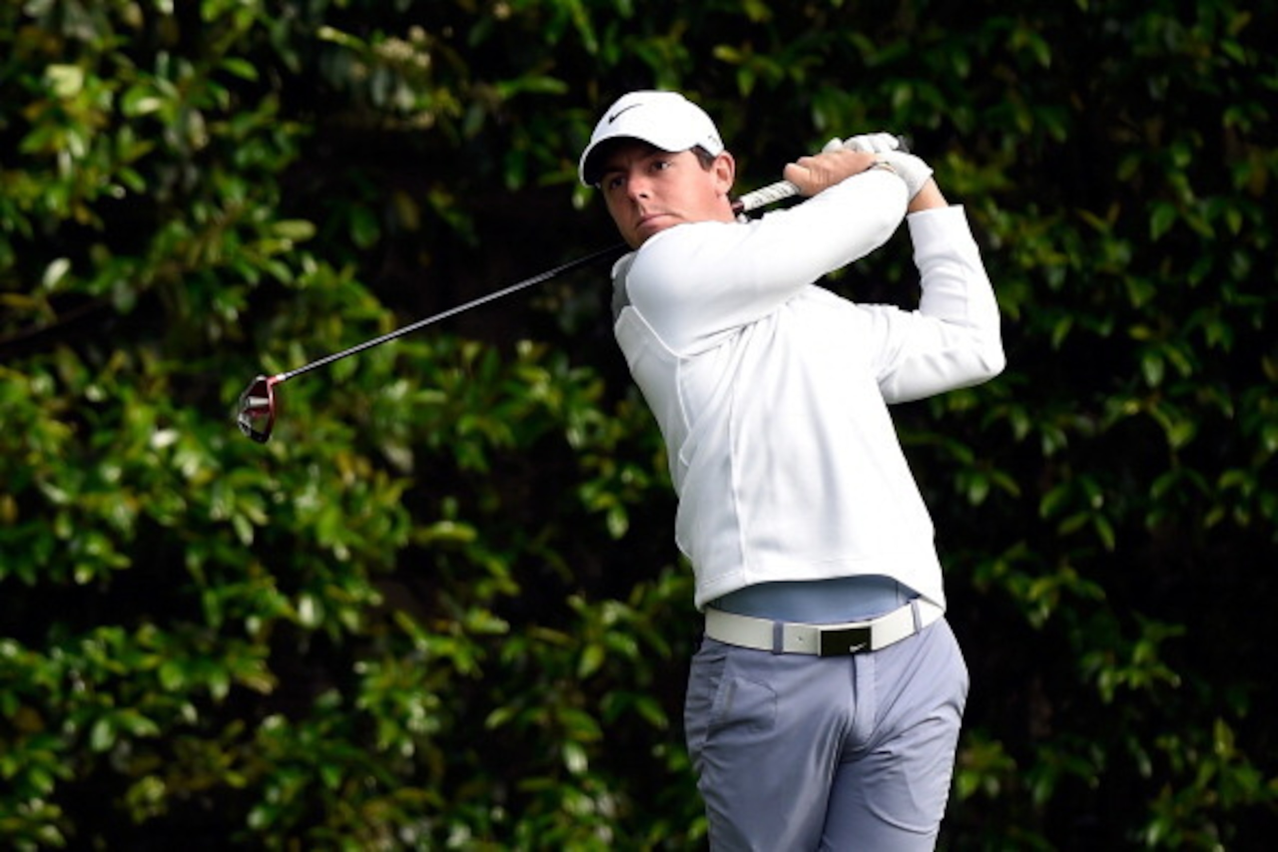 AUGUSTA, GA - APRIL 08:  Rory McIlroy of Northern Ireland watches a shot during a practice round prior to the start of the 2014 Masters Tournament at Augusta National Golf Club on April 8, 2014 in Augusta, Georgia.  (Photo by Harry How/Getty Images)