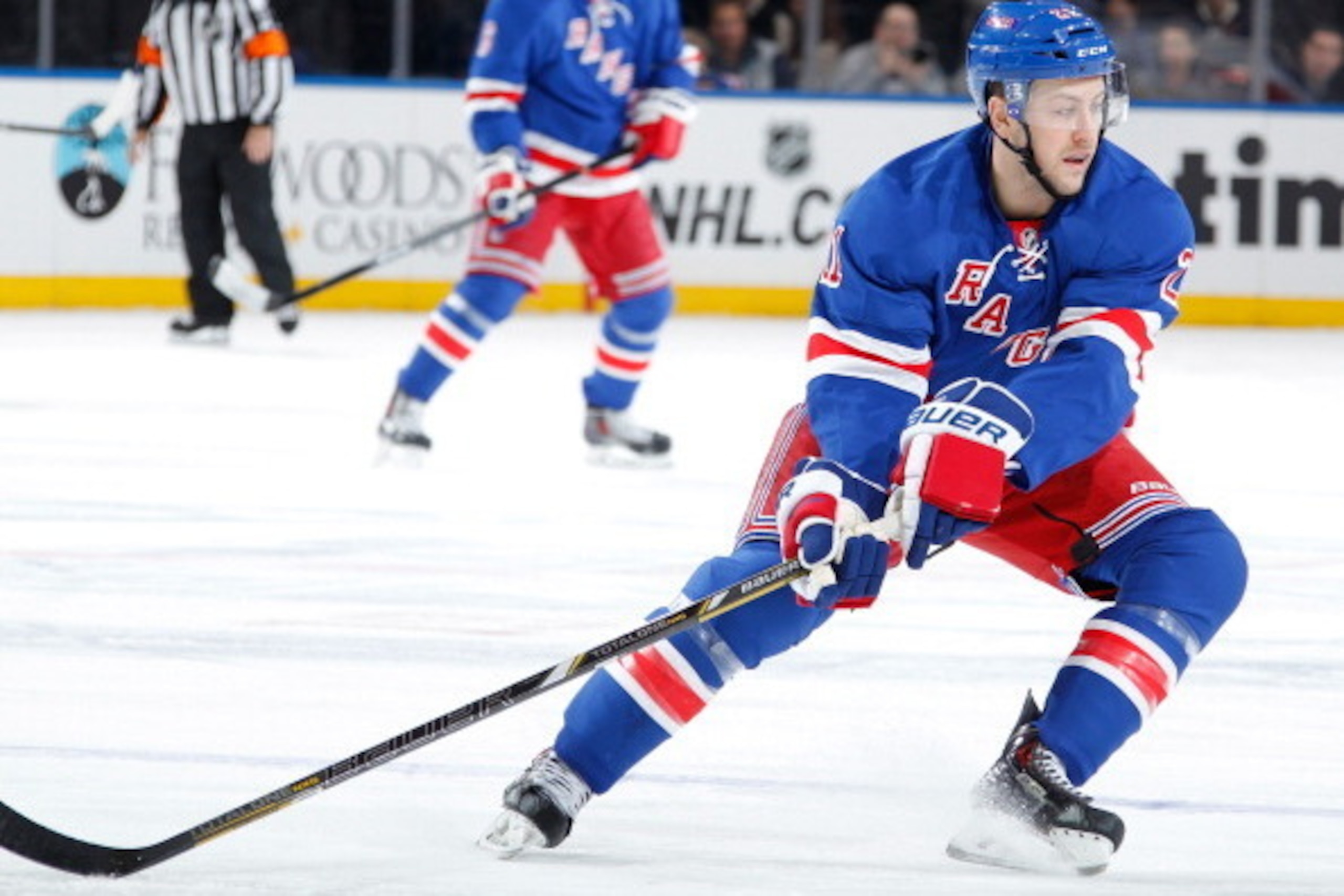NEW YORK, NY - MARCH 16:  Derek Stepan #21 of the New York Rangers skates against the San Jose Sharks at Madison Square Garden on March 16, 2014 in New York City. The San Jose Sharks won 1-0. (Photo by Scott Levy/NHLI via Getty Images)