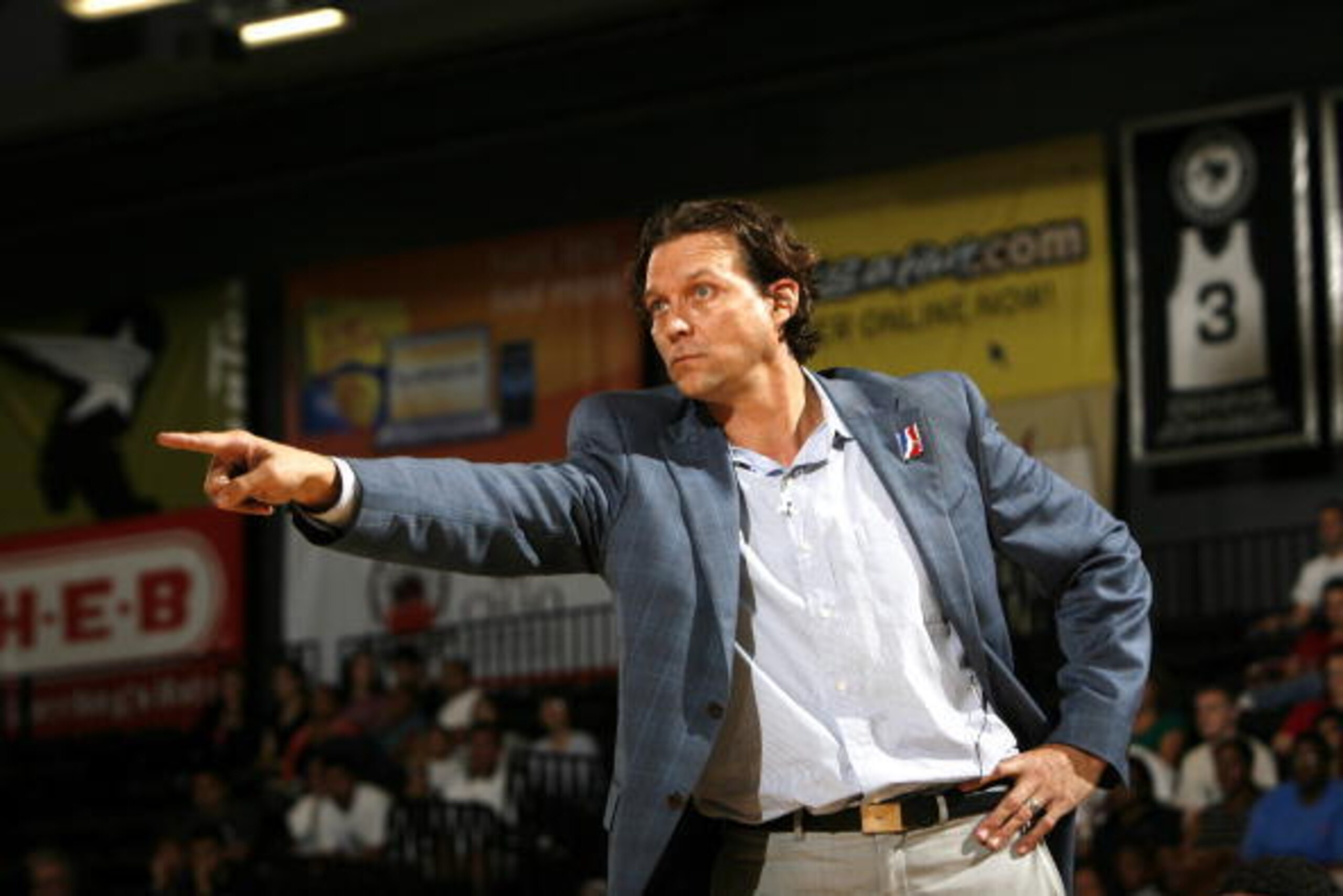 AUSTIN, TX - APRIL 17: Head coach Quin Snyder of the Austin Toros directs his team during their game against the Rio Grande Valley Vipers on April 17, 2010 at the Austin Convention Center in Austin, Texas. NOTE TO USER: User expressly acknowledges and agr