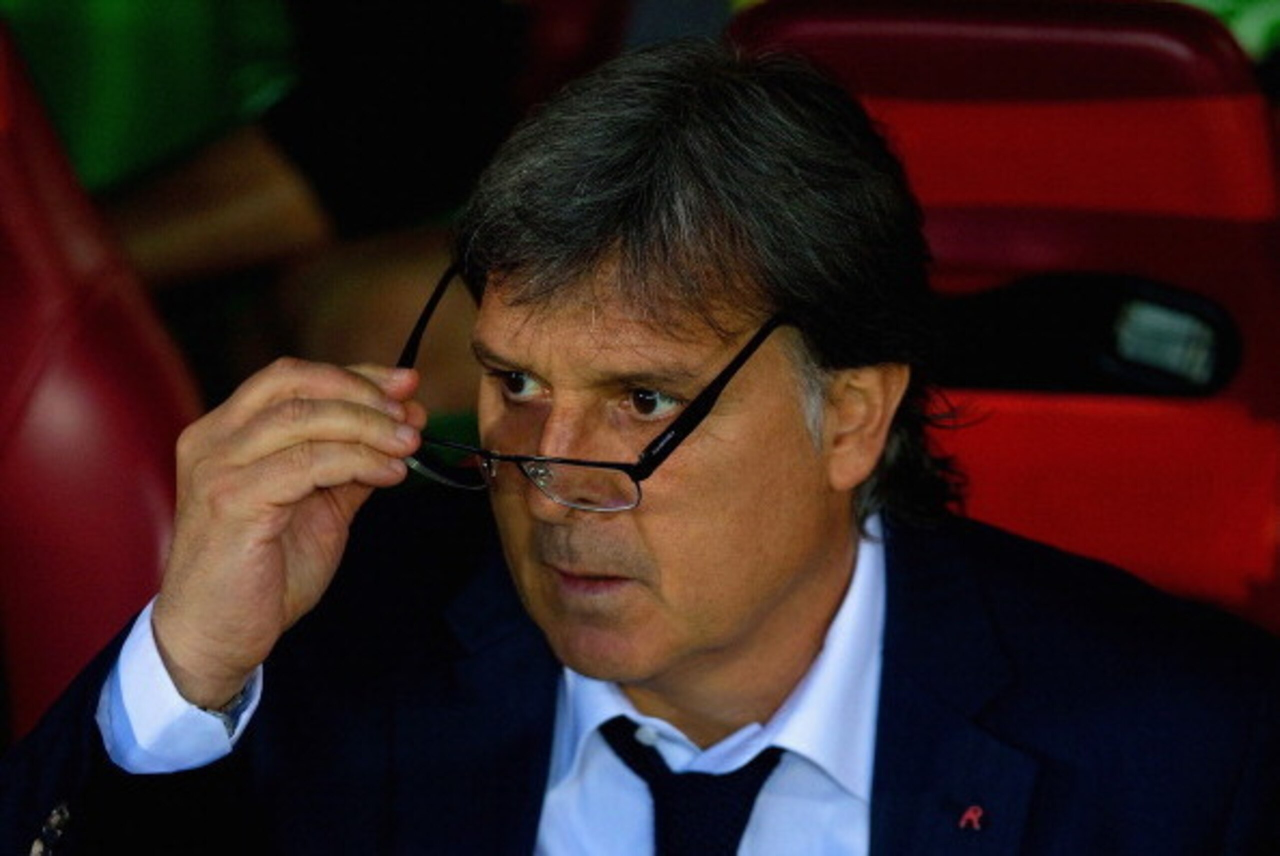 MADRID, SPAIN - APRIL 09:  Head Coach Gerardo Martino of Barcelona looks on during the UEFA Champions League Quarter Final second leg match between Club Atletico de Madrid and FC Barcelona at Vicente Calderon Stadium on April 9, 2014 in Madrid, Spain.  (P