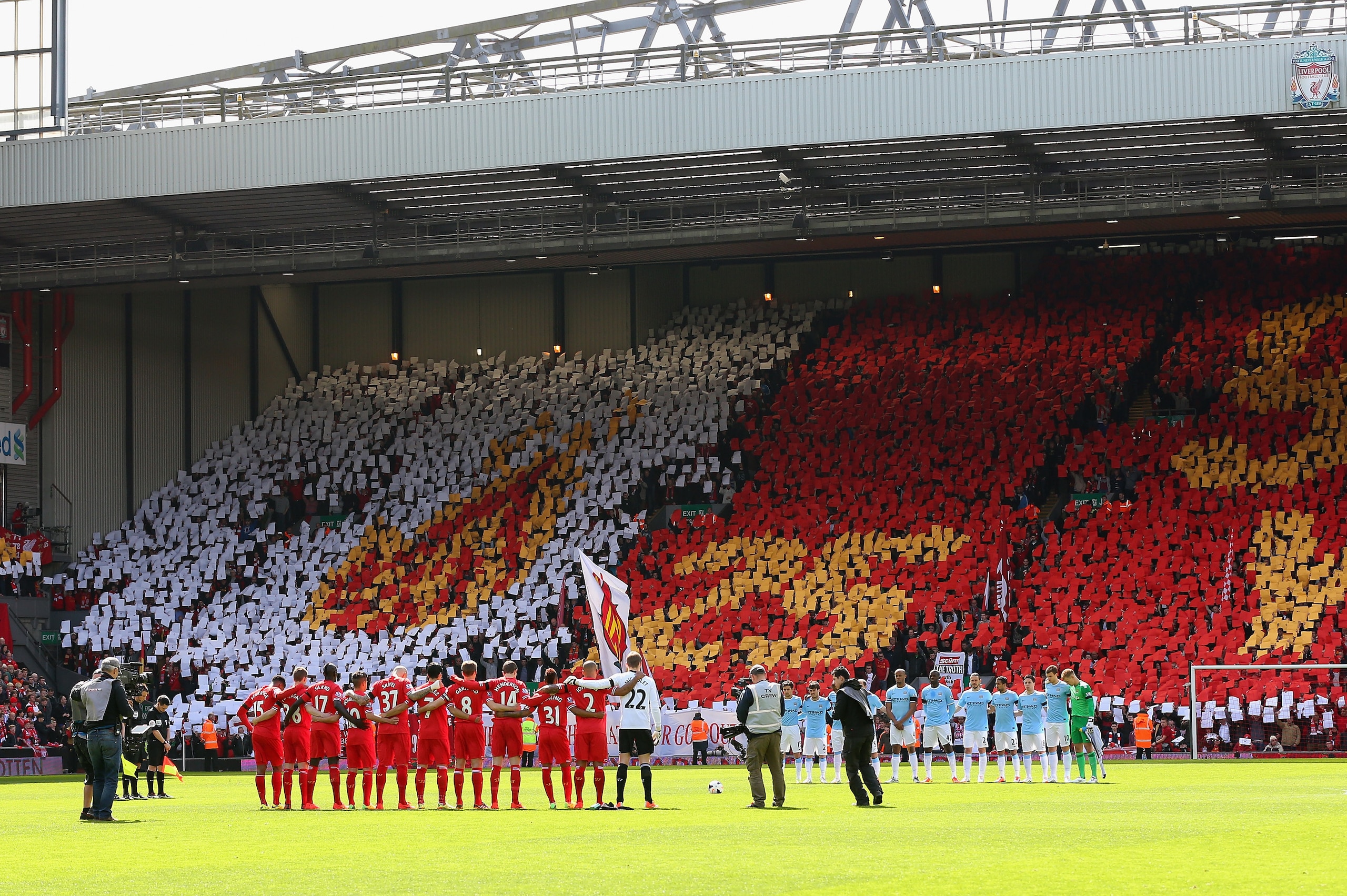 Liverpool and Manchester City player conducted a minute's silence on Sunday.