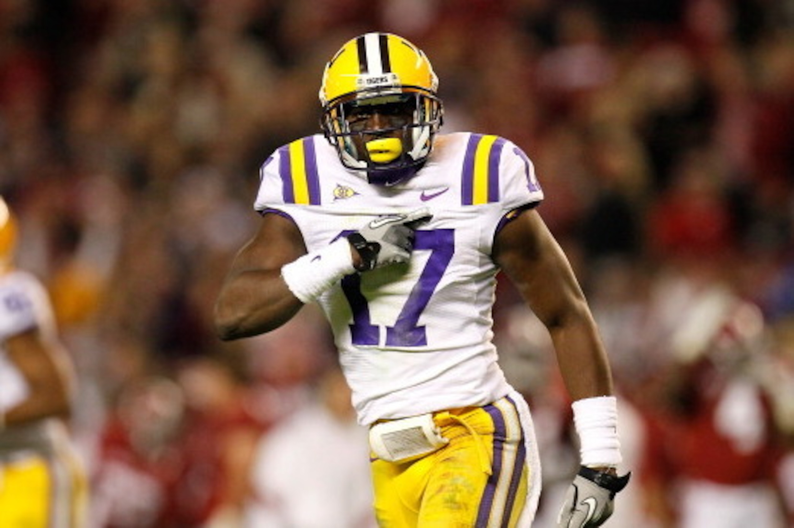 TUSCALOOSA, AL - NOVEMBER 05:  Morris Claiborne #17 of the LSU Tigers against the Alabama Crimson Tide at Bryant-Denny Stadium on November 5, 2011 in Tuscaloosa, Alabama.  (Photo by Kevin C. Cox/Getty Images)