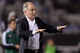 BUENOS AIRES, ARGENTINA - OCTOBER 11: Head coach Alejandro Sabella of Argentina in action during a match between Argentina and Peru as part of the 17th round of the South American Qualifiers for the FIFA's World Cup Brazil 2014 at Antonio Vespucio Liberti