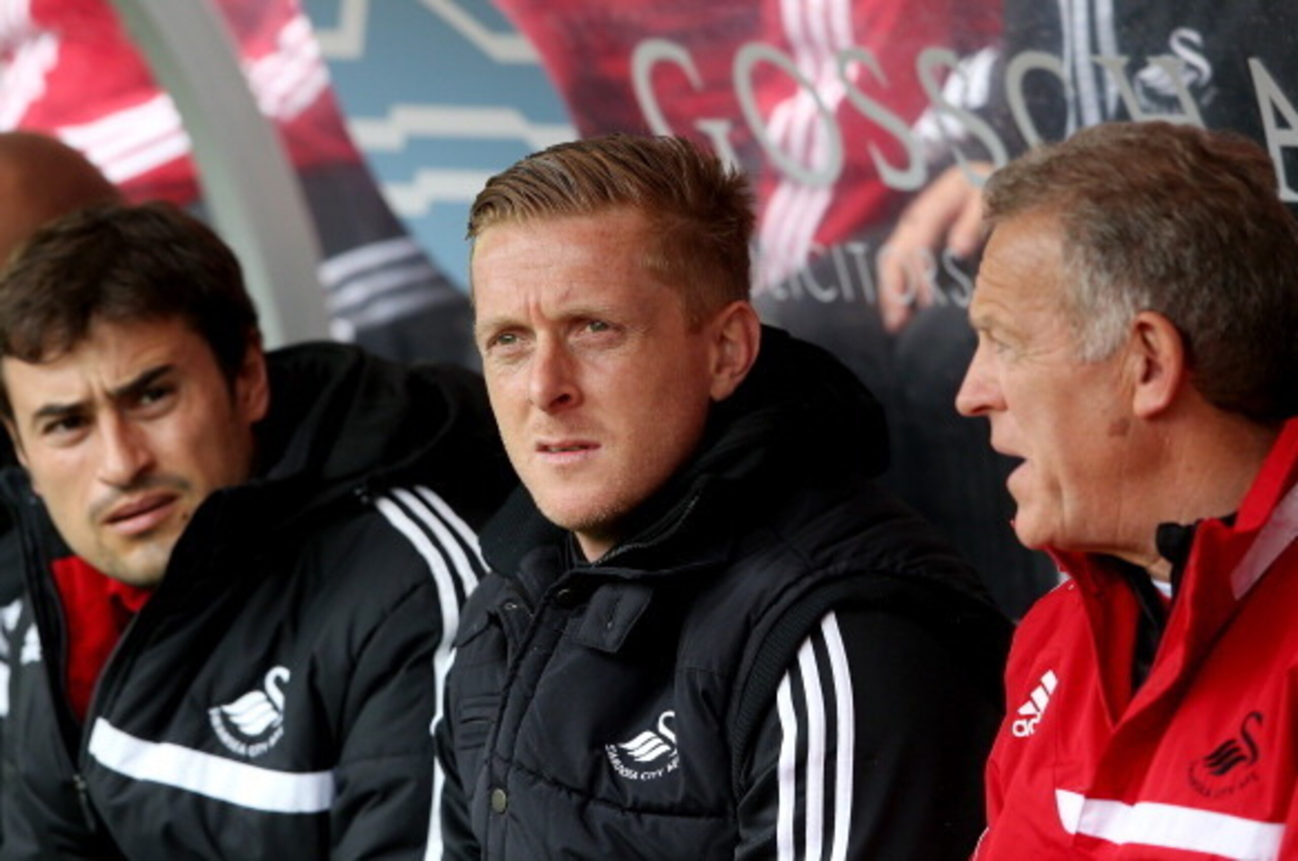 HULL, ENGLAND - APRIL 05:  Swansea manager Garry Monk during the Barclays Premier League match between Hull City and Swansea City at KC Stadium on April 5, 2014 in Hull, England.  (Photo by Scott Heavey/Getty Images)