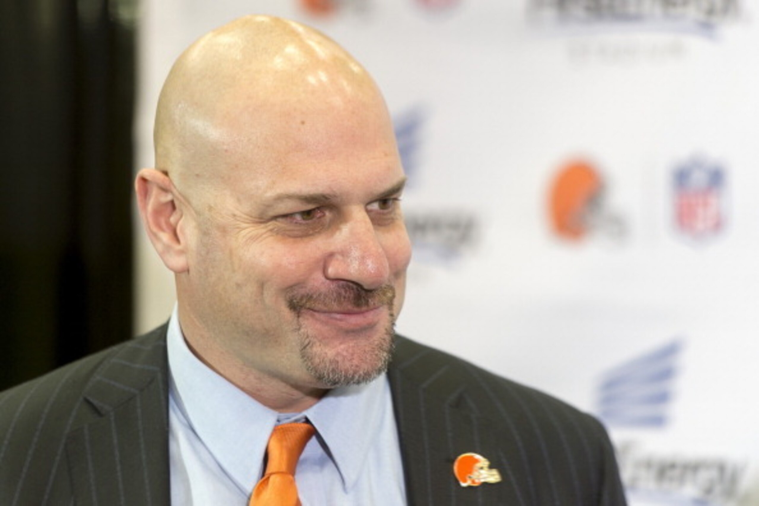 BEREA, OH - JANUARY 23:  Cleveland Browns new head coach Mike Pettine fields questions from the media during a press conference to announce his hiring at the Browns training facility on January 23, 2014 in Berea, Ohio. (Photo by Jason Miller/Getty Images)