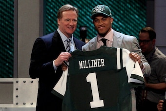 NEW YORK, NY - APRIL 25:  Dee Milliner (R) of the Alabama Crimson Tide stands with NFL Commissioner Roger Goodell as they hold up a jersey on stage after Milliner was picked #9 overall by the New York Jets in the first round of the 2013 NFL Draft at Radio