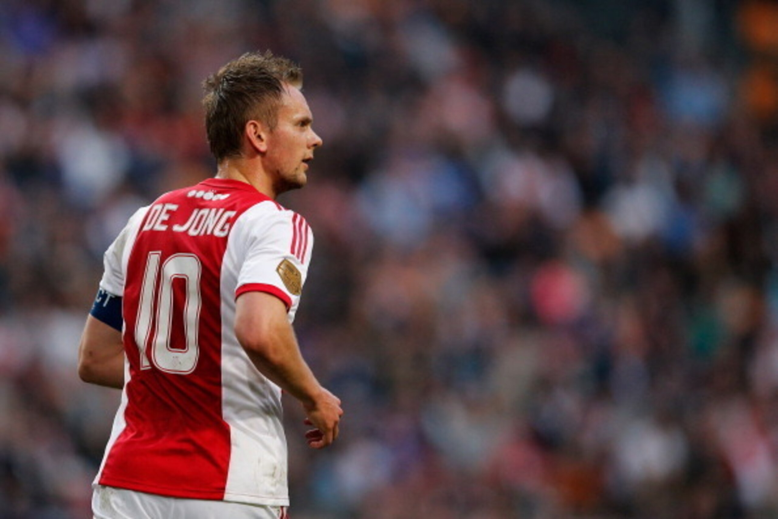 AMSTERDAM, NETHERLANDS - MARCH 09:  Siem De Jong of Ajax in action during the Eredivisie match between Ajax Amsterdam and SC Cambuur Leeuwarden at Amsterdam Arena on March 9, 2014 in Amsterdam, Netherlands.  (Photo by Dean Mouhtaropoulos/Getty Images)