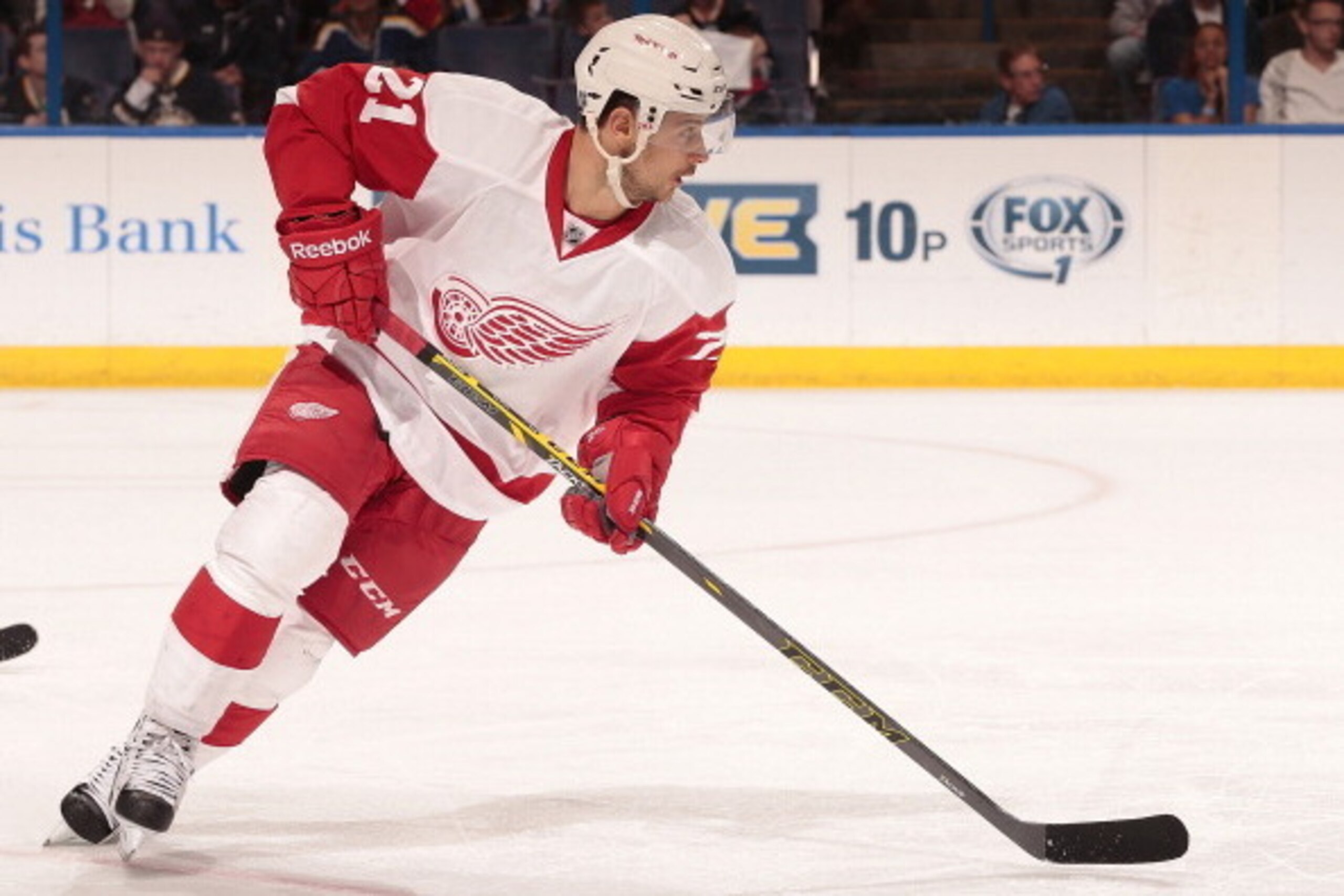 ST. LOUIS, MO - APRIL 13: Tomas Tatar #21 of the Detroit Red Wings skates against the St. Louis Blues during an NHL game on April 13, 2014 at Scottrade Center in St. Louis, Missouri. (Photo by Mark Buckner/NHLI via Getty Images)