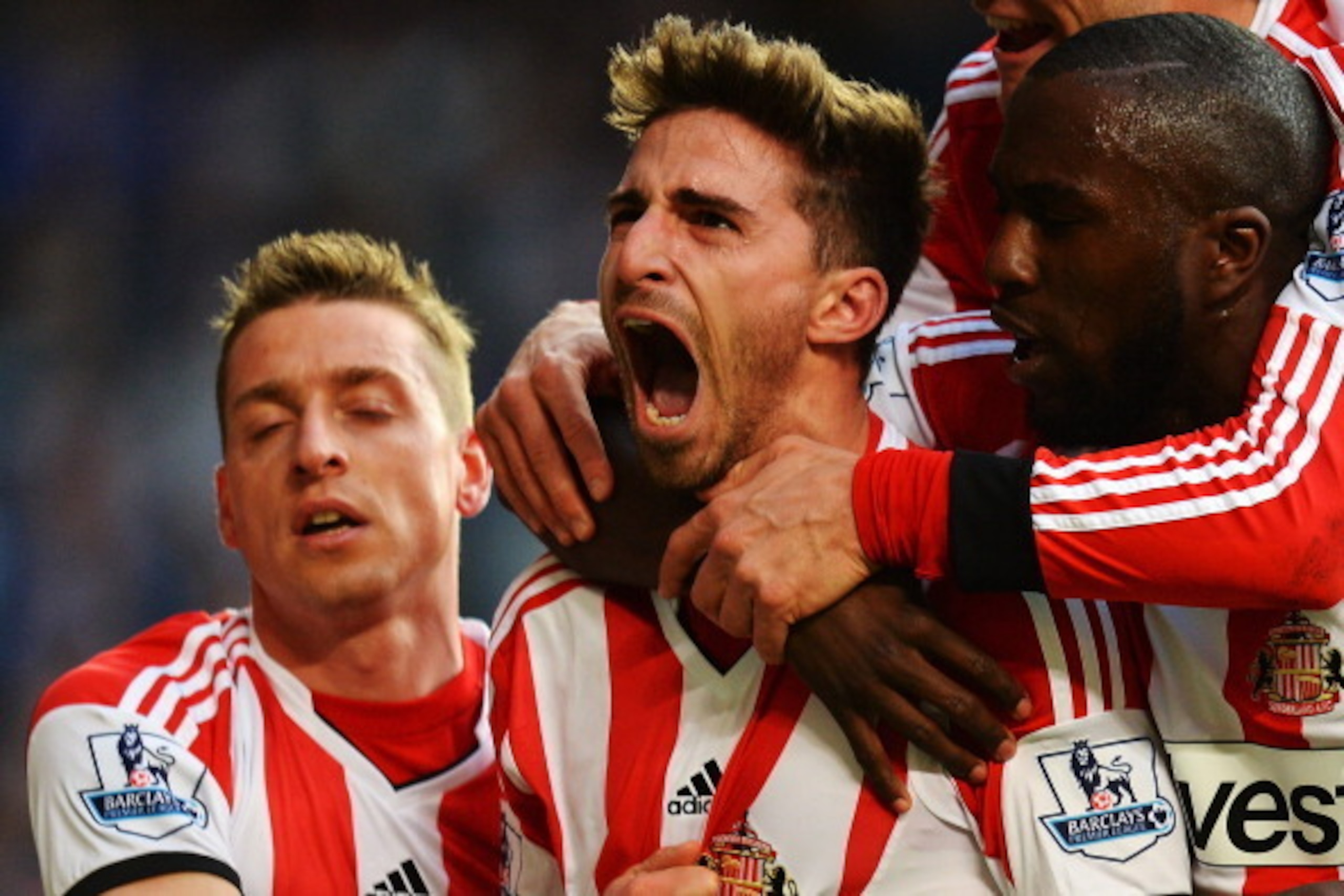 LONDON, ENGLAND - APRIL 19:  Fabio Borini (C) of Sunderland celebrates with team mates after scoring his sides second goal from the penalty spot during the Barclays Premier League match between Chelsea and Sunderland at Stamford Bridge on April 19, 2014 i
