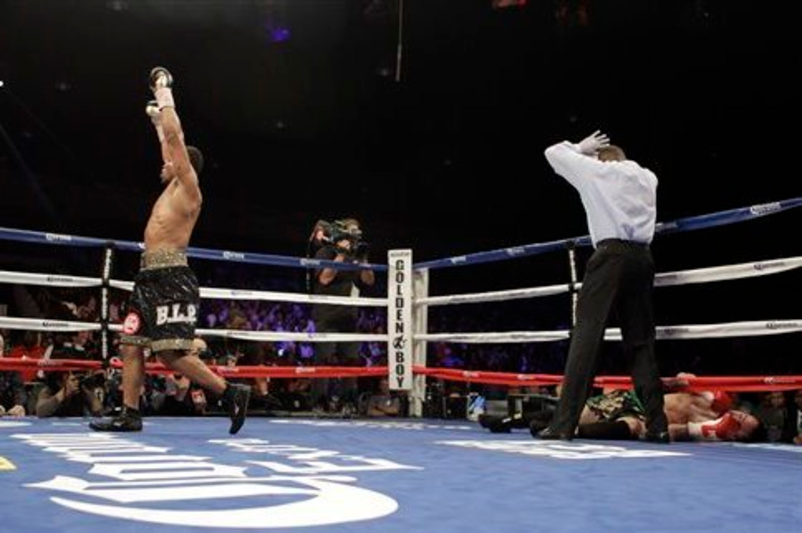 Porter left Malignaggi in shambles.