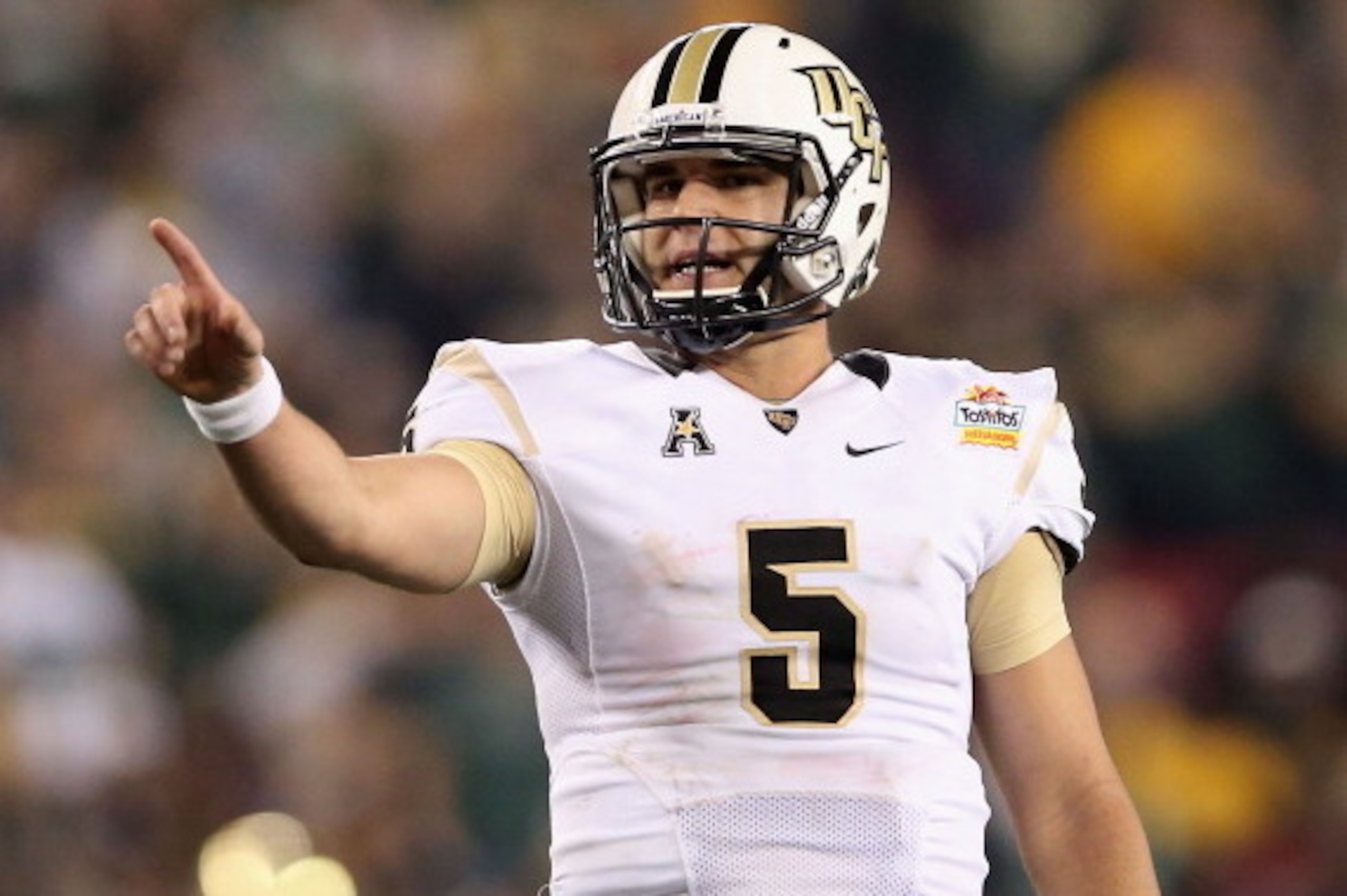 GLENDALE, AZ - JANUARY 01:  Quarterback Blake Bortles #5 of the UCF Knights during the Tostitos Fiesta Bowl against the Baylor Bears at University of Phoenix Stadium on January 1, 2014 in Glendale, Arizona.  (Photo by Christian Petersen/Getty Images)