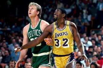 LOS ANGELES - JANUARY 1:  Larry Bird #33 of the Boston Celtics waits for a rebound against Magic Johnson of the Los Angeles Lakers at The Great Western Forum on January 1, 1986 in Los Angeles, California.  NOTE TO USER: User expressly acknowledges and agr