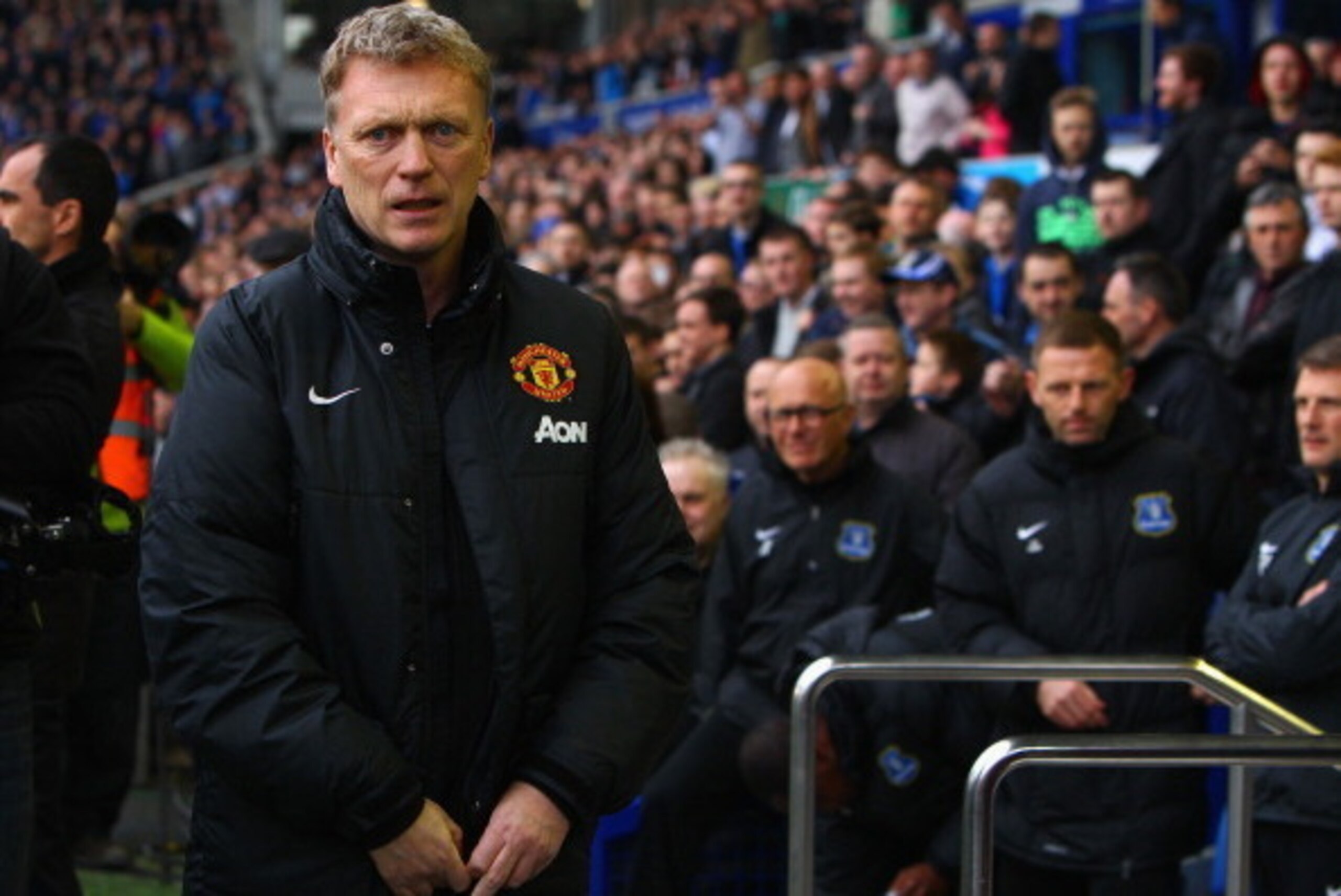 LIVERPOOL, ENGLAND - APRIL 20:  David Moyes manager of Manchester United looks on during the Barclays Premier League match between Everton and Manchester United at Goodison Park on April 20, 2014 in Liverpool, England.  (Photo by Clive Brunskill/Getty Ima