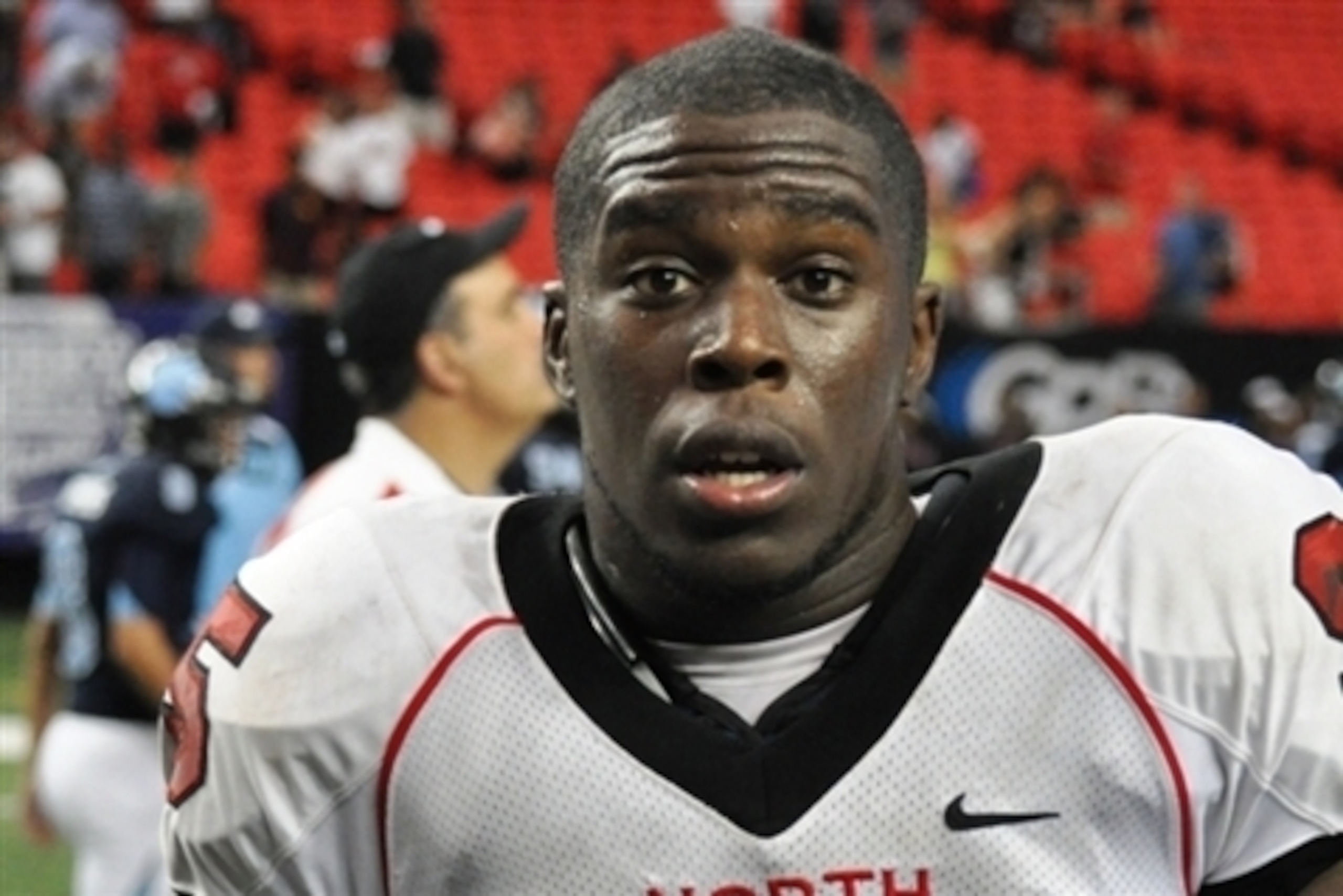 Defensive end Dante Sawyer chose South Carolina over Georgia.