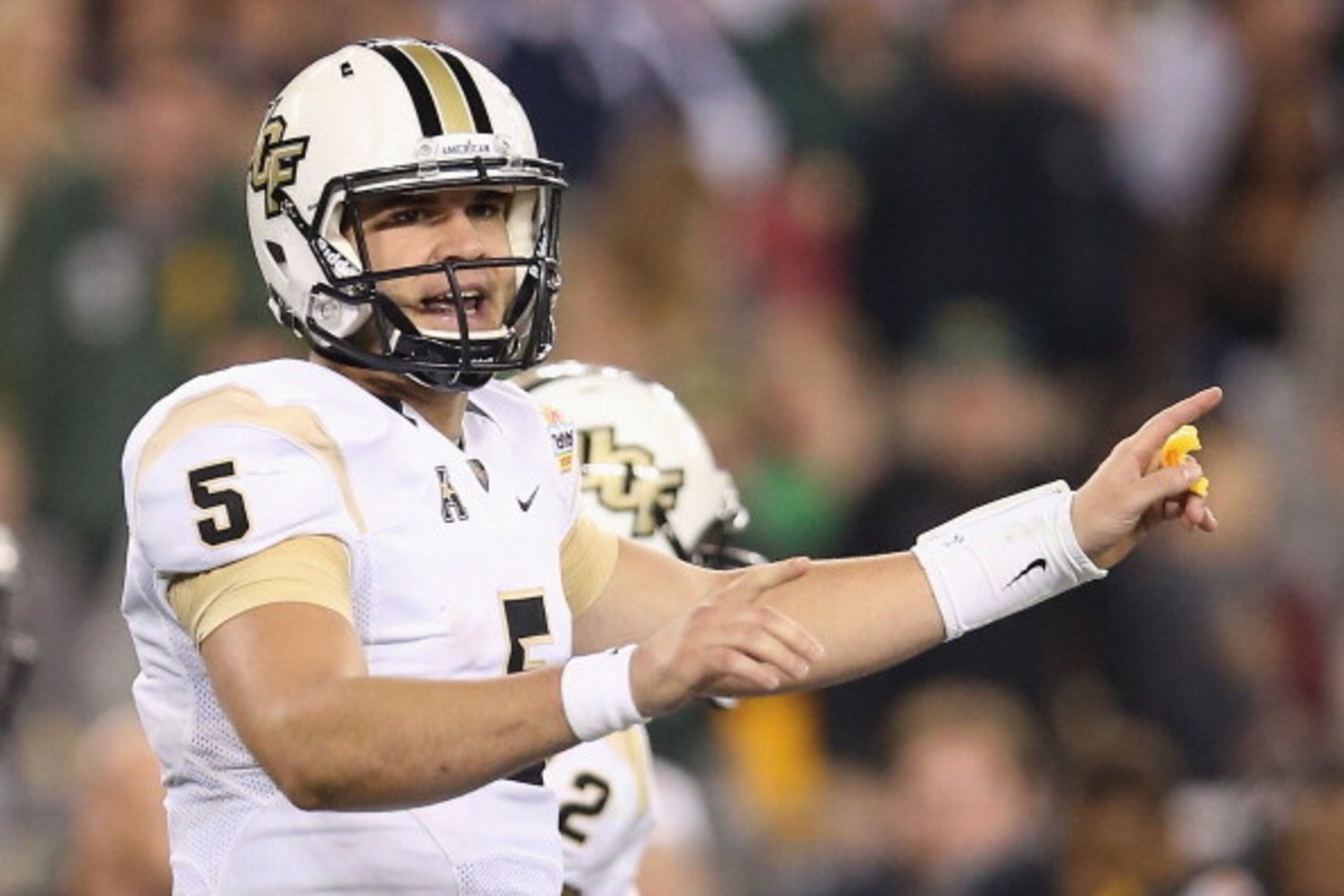 GLENDALE, AZ - JANUARY 01:  Quarterback Blake Bortles #5 of the UCF Knights during the Tostitos Fiesta Bowl against the Baylor Bears at University of Phoenix Stadium on January 1, 2014 in Glendale, Arizona.  (Photo by Christian Petersen/Getty Images)