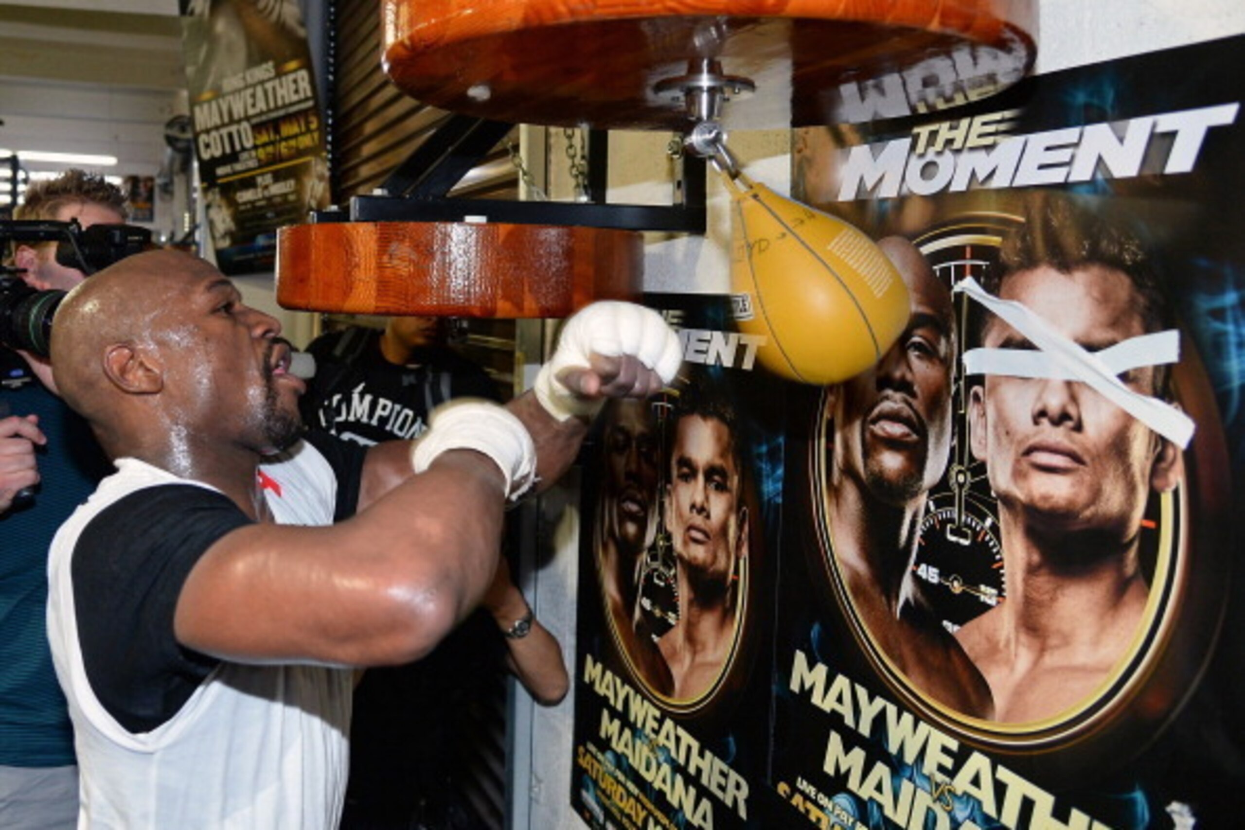 LAS VEGAS, NV - APRIL 22:  Boxer Floyd Mayweather Jr. works out at the Mayweather Boxing Club on April 22, 2014 in Las Vegas, Nevada. Mayweather will face Marcos Maidana in a 12-round world championship unification bout in Las Vegas on May 3.  (Photo by E