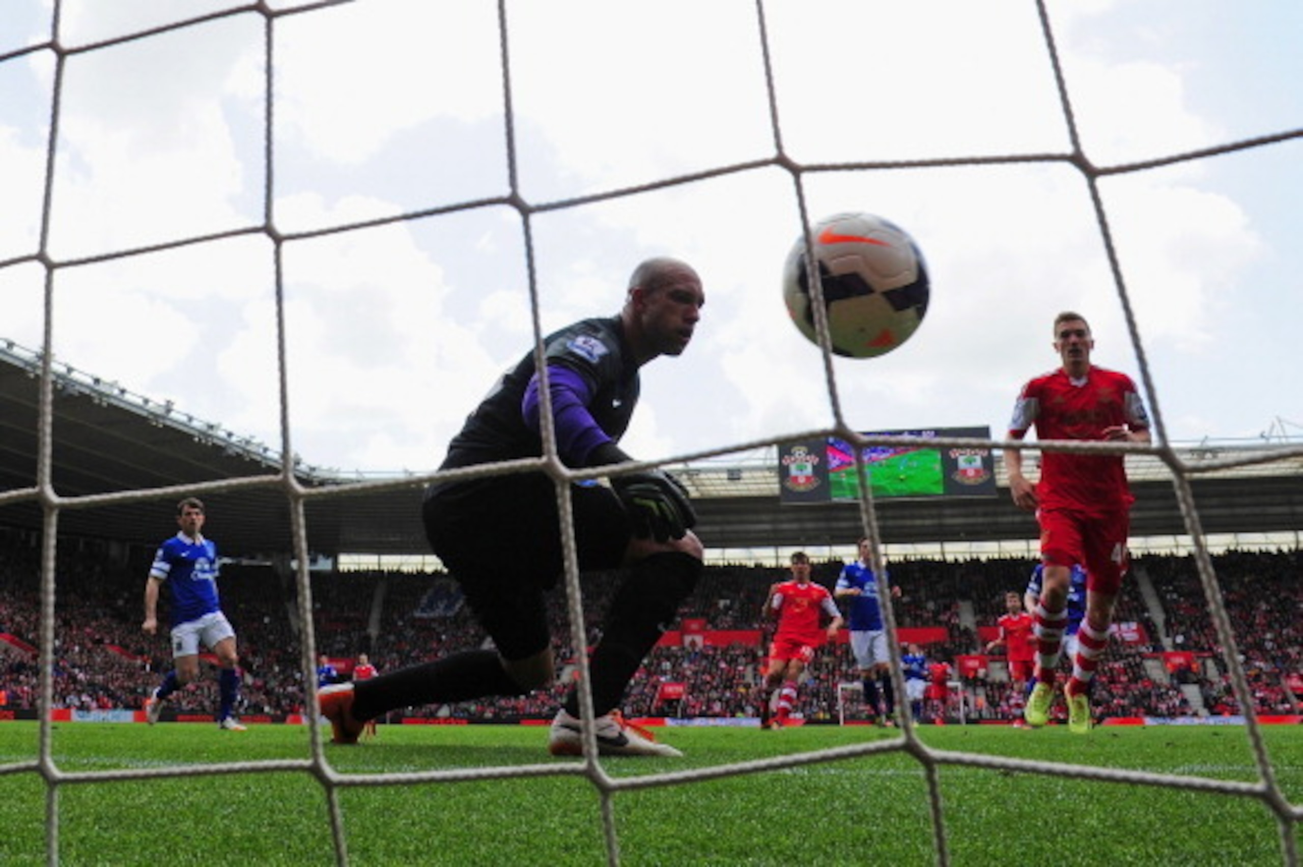 SOUTHAMPTON, ENGLAND - APRIL 26: Tim Howard of Everton watches the ball go into the net after Antolín Alcaraz of Everton (not pictured) scored an own goal during the Barclays Premier League match between Southampton and Everton at St Mary's Stadium on Apr