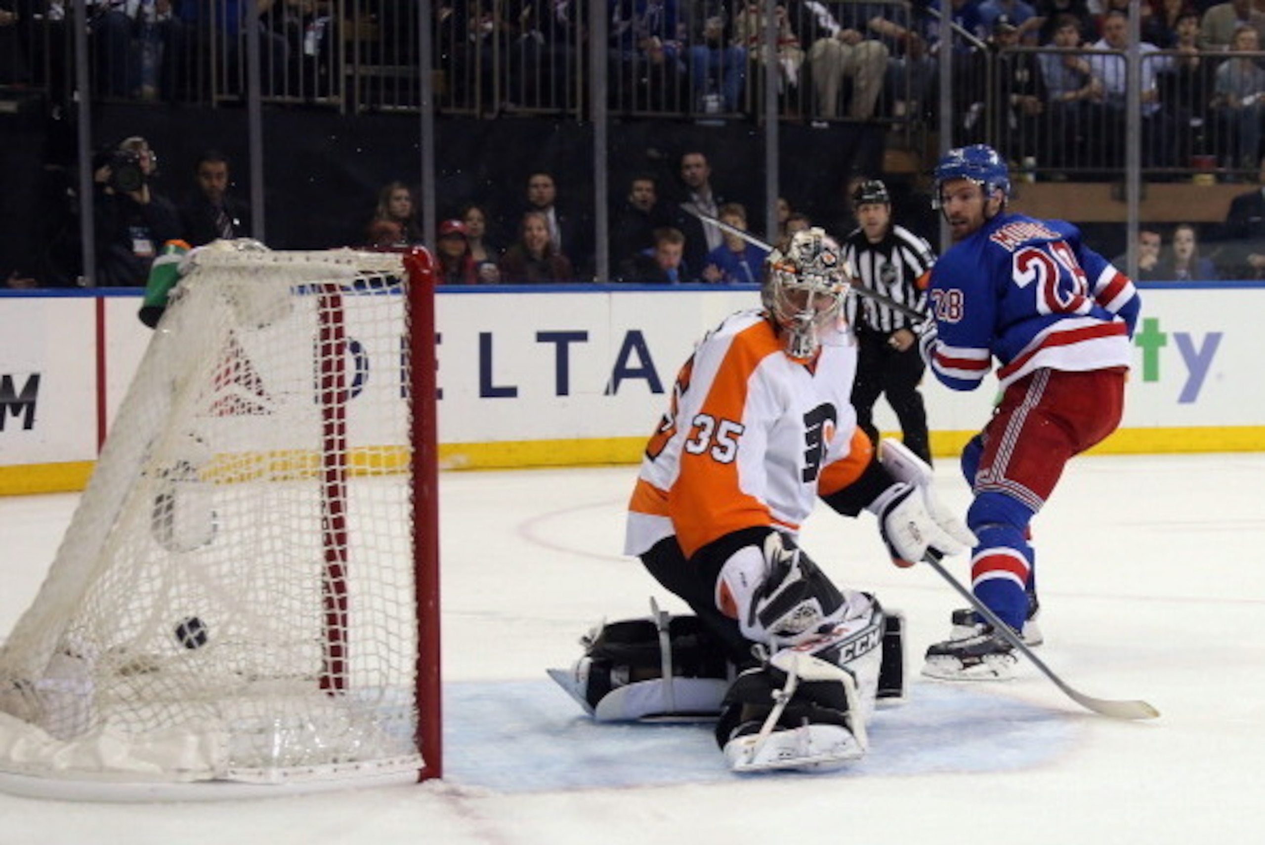 NEW YORK, NY - APRIL 27:  Dominic Moore #28 of the New York Rangers scores on Steve Mason #35 of the Philadelphia Flyers during the second period in Game Five of the First Round of the 2014 NHL Stanley Cup Playoffs at Madison Square Garden on April 27, 20